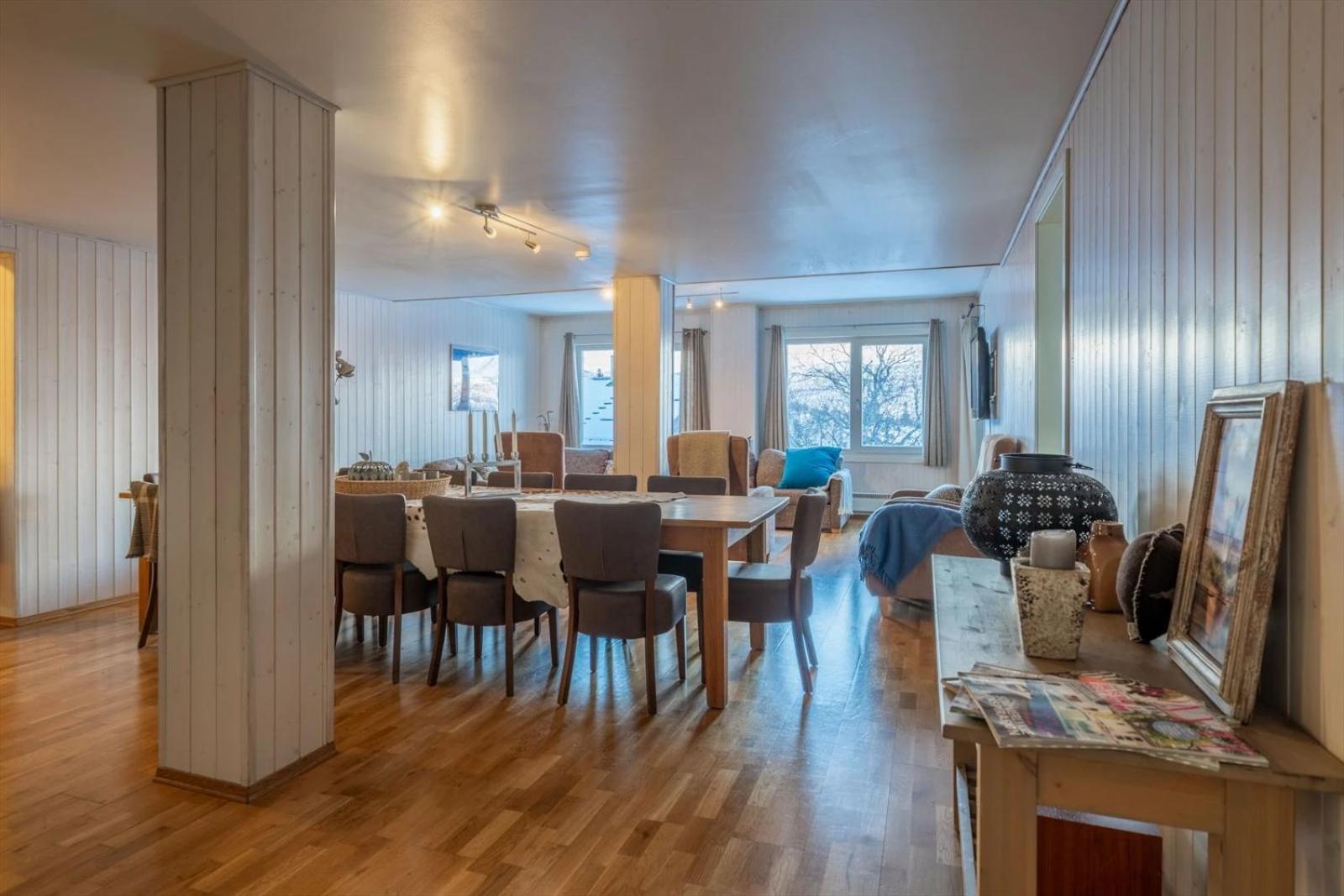 Large Ski in-Ski out Apartment for Groups