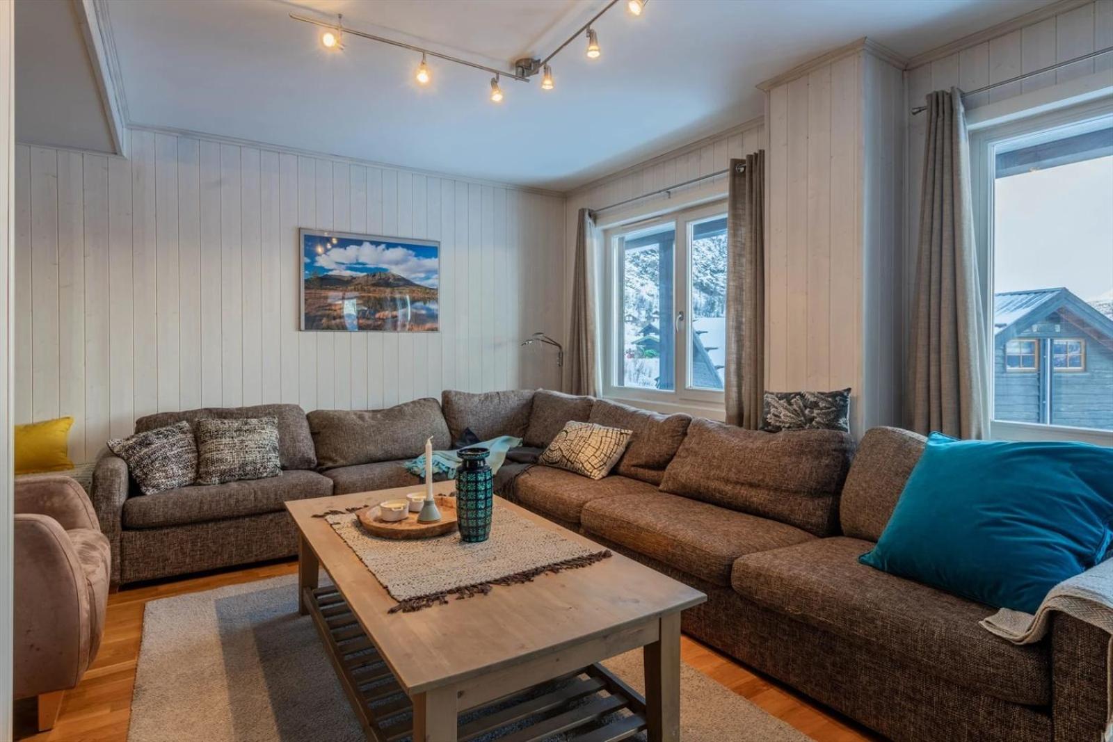 Large Ski in-Ski out Apartment for Groups