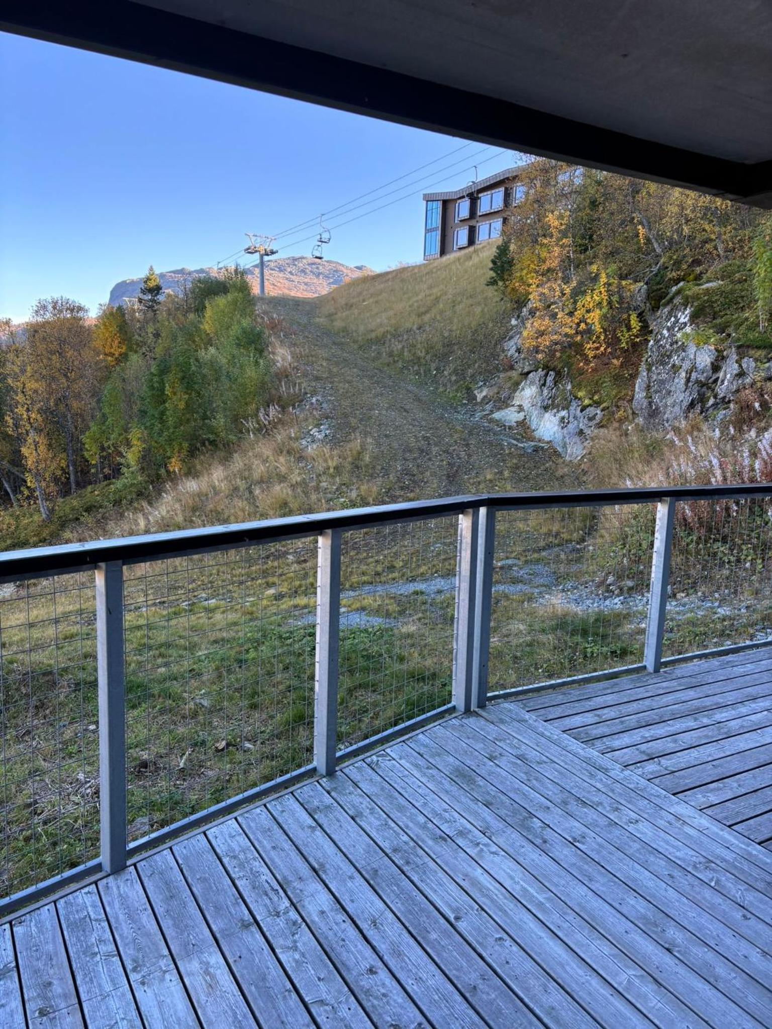 Family-Friendly Ski in-Ski out Retreat by Skarsnuten