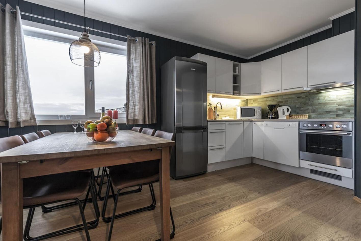 Ski in-Ski out with Style and Scenic Views