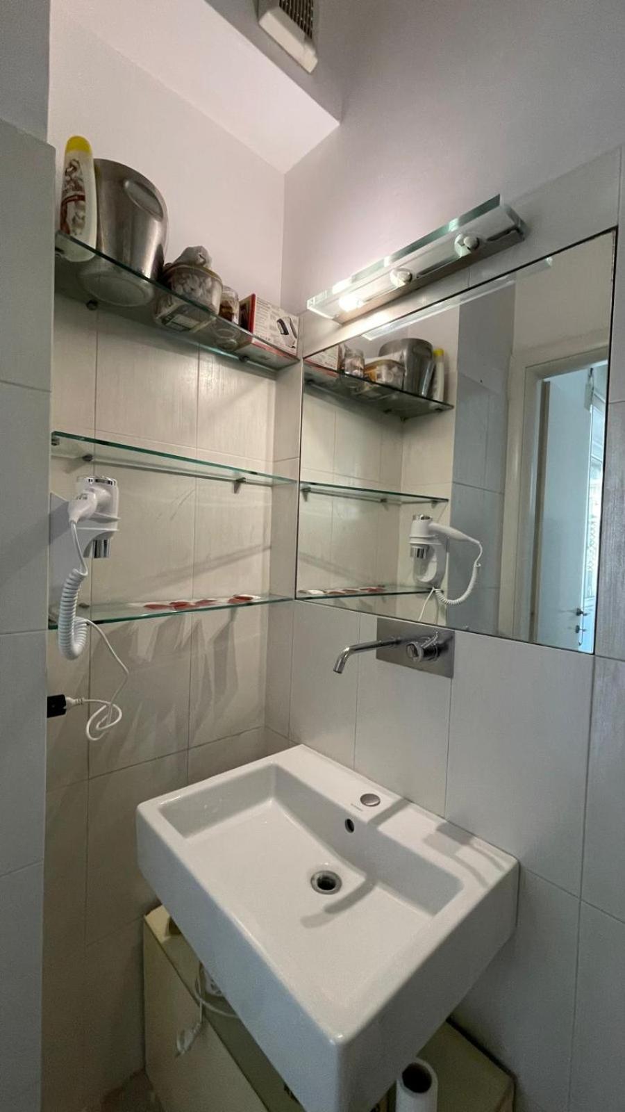 Livia's Vatican House - Metro Valle Aurelia & Wi-Fi
