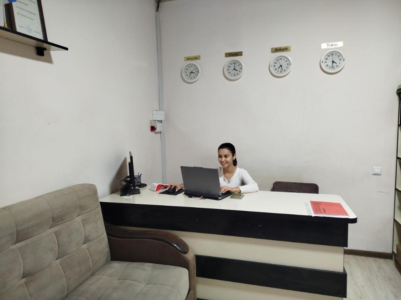 Caravan Hostel Near Airport