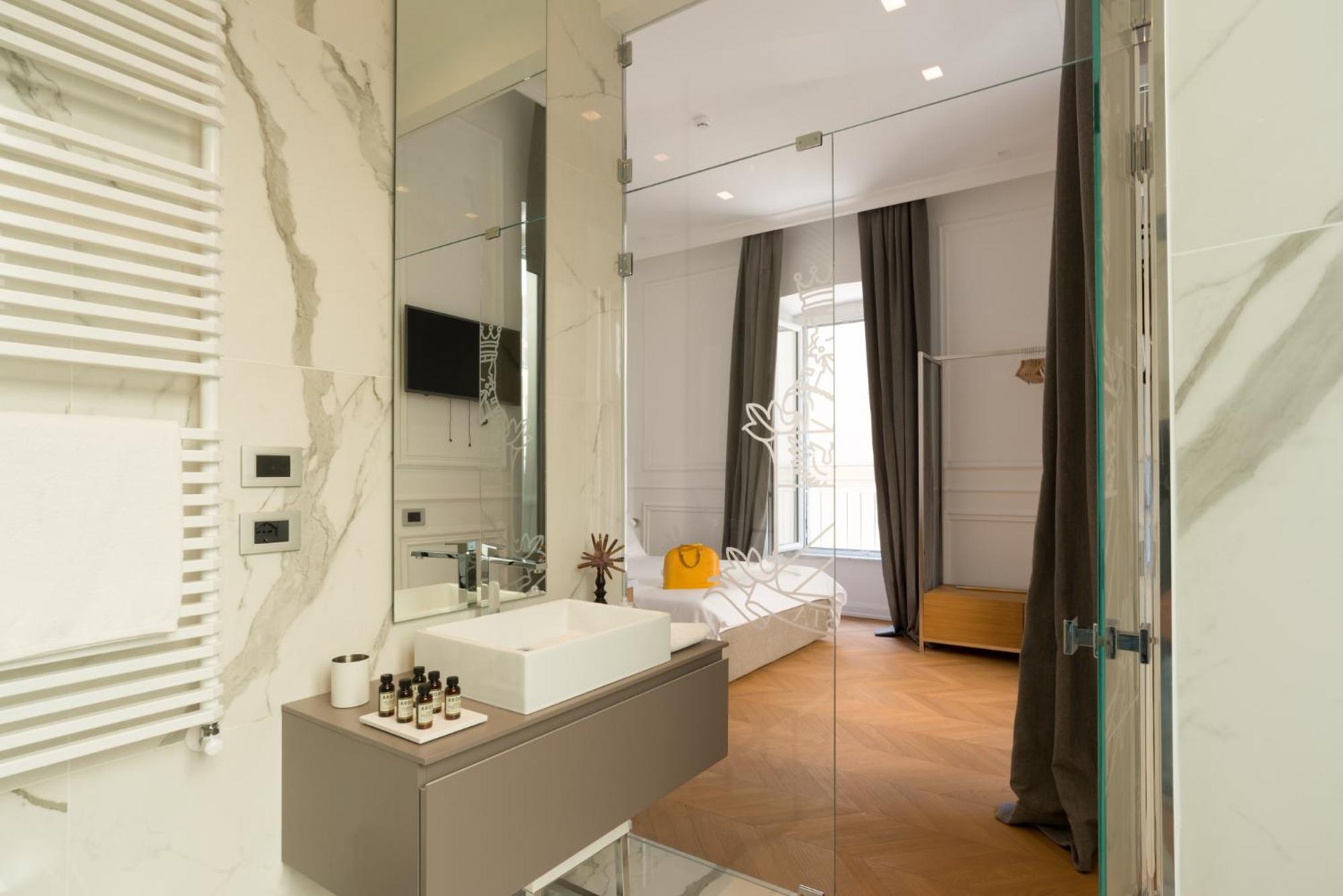 Via Chiodo Luxury Rooms