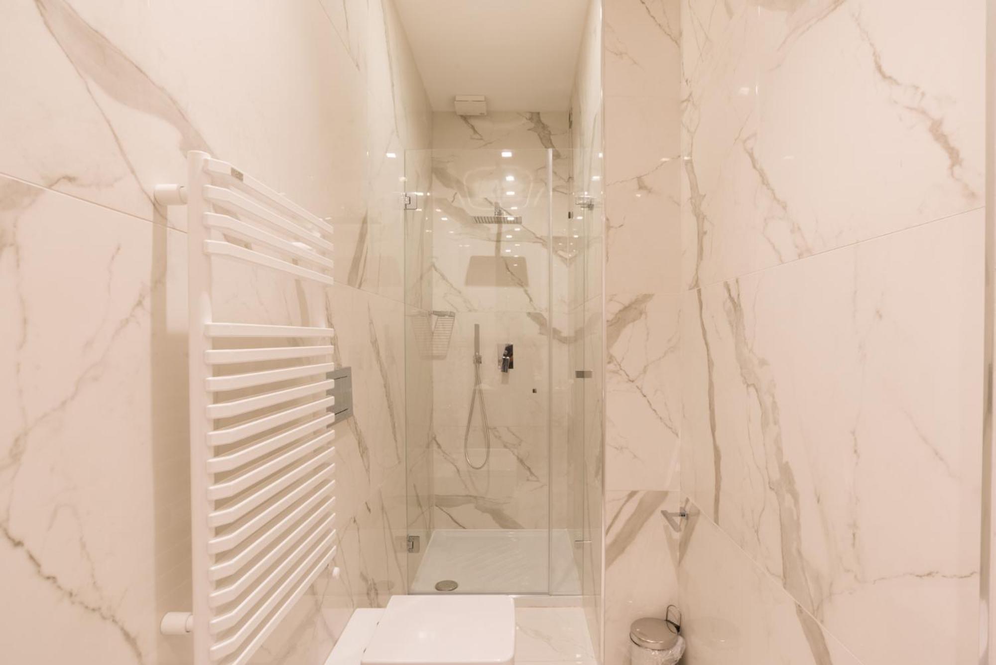 Via Chiodo Luxury Rooms