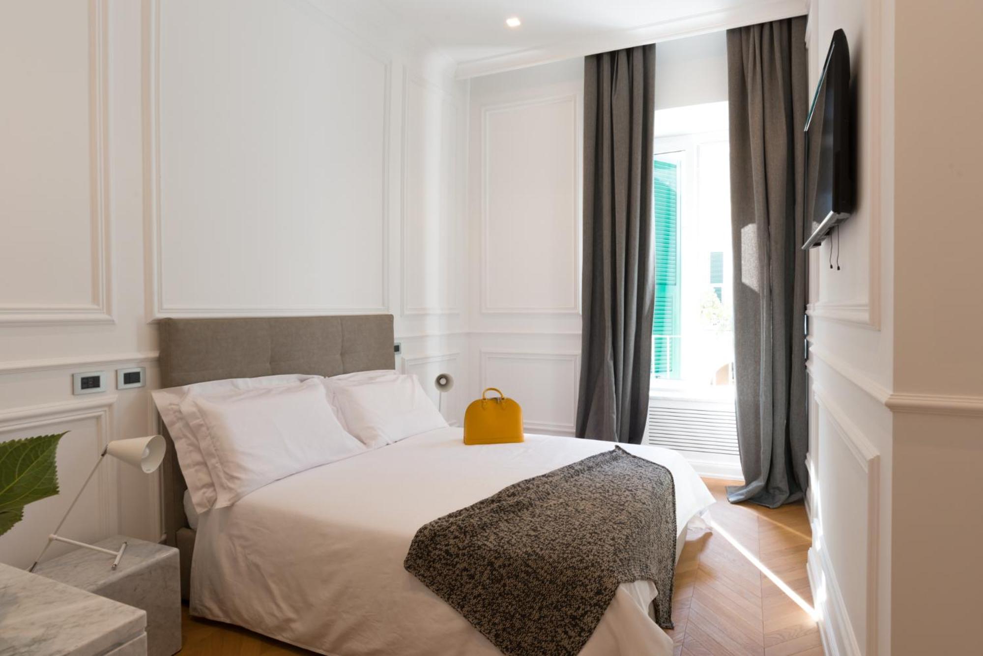 Via Chiodo Luxury Rooms