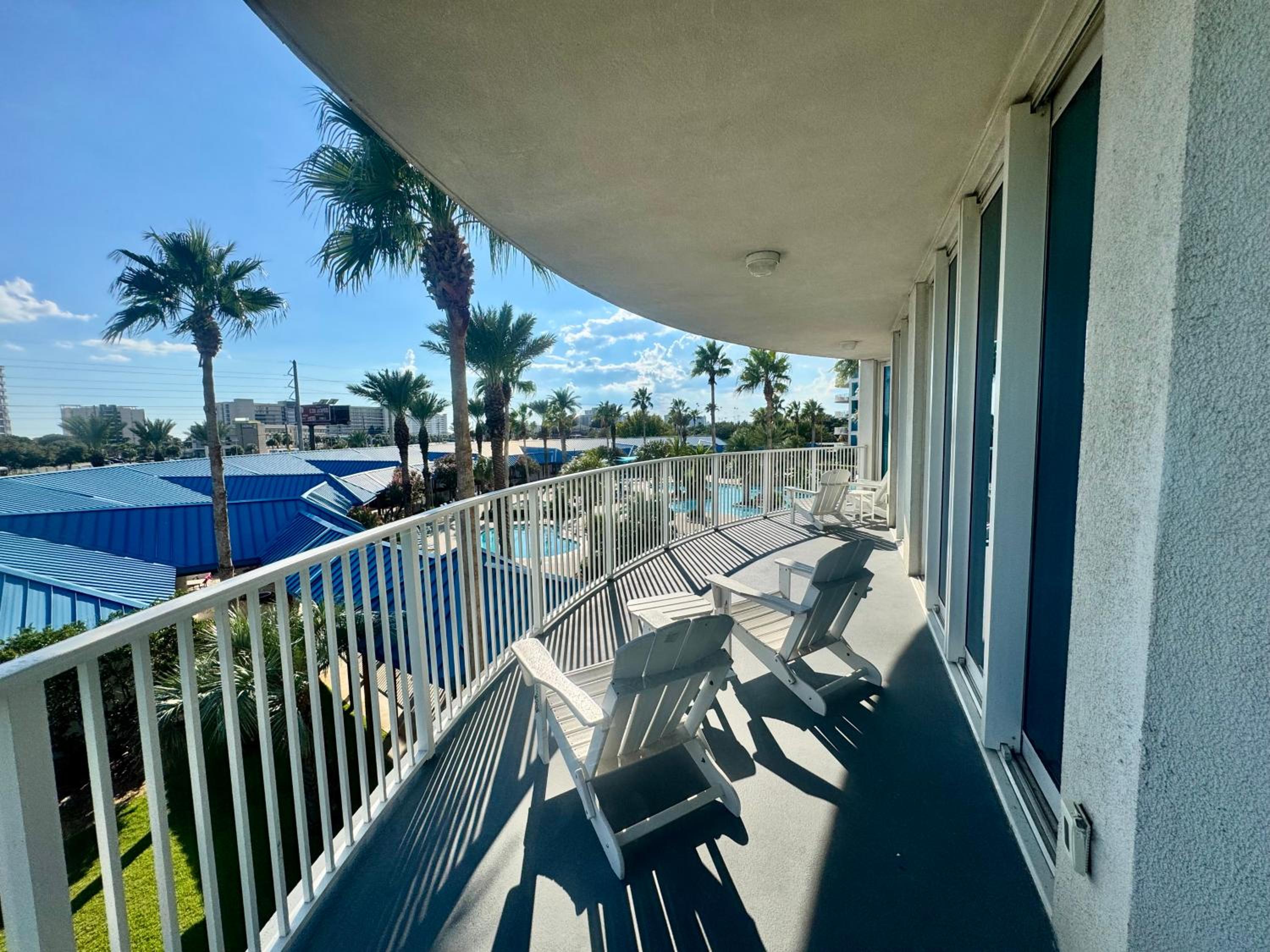 An Emerald Coast Escape