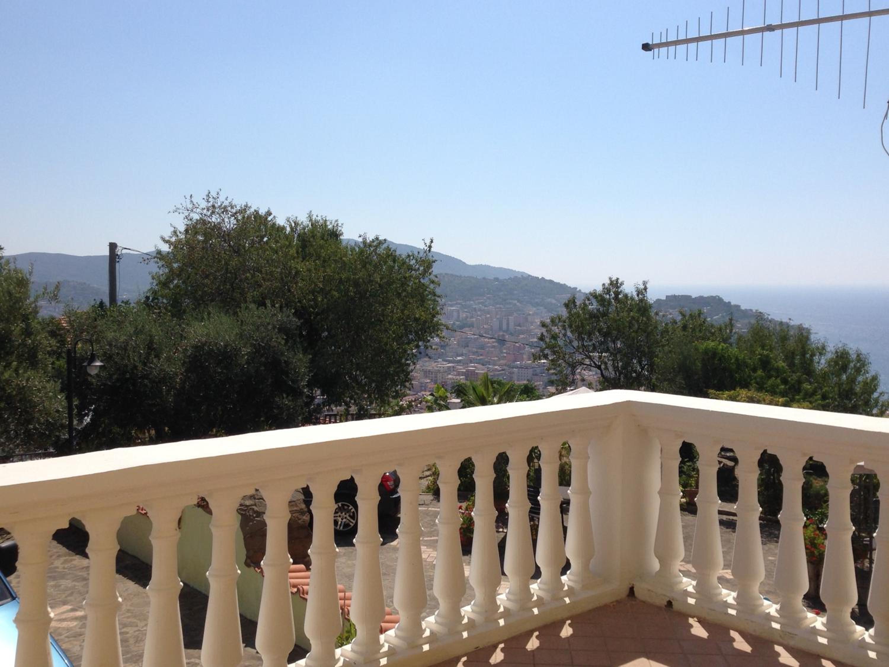 Villa Malandrino Guest House