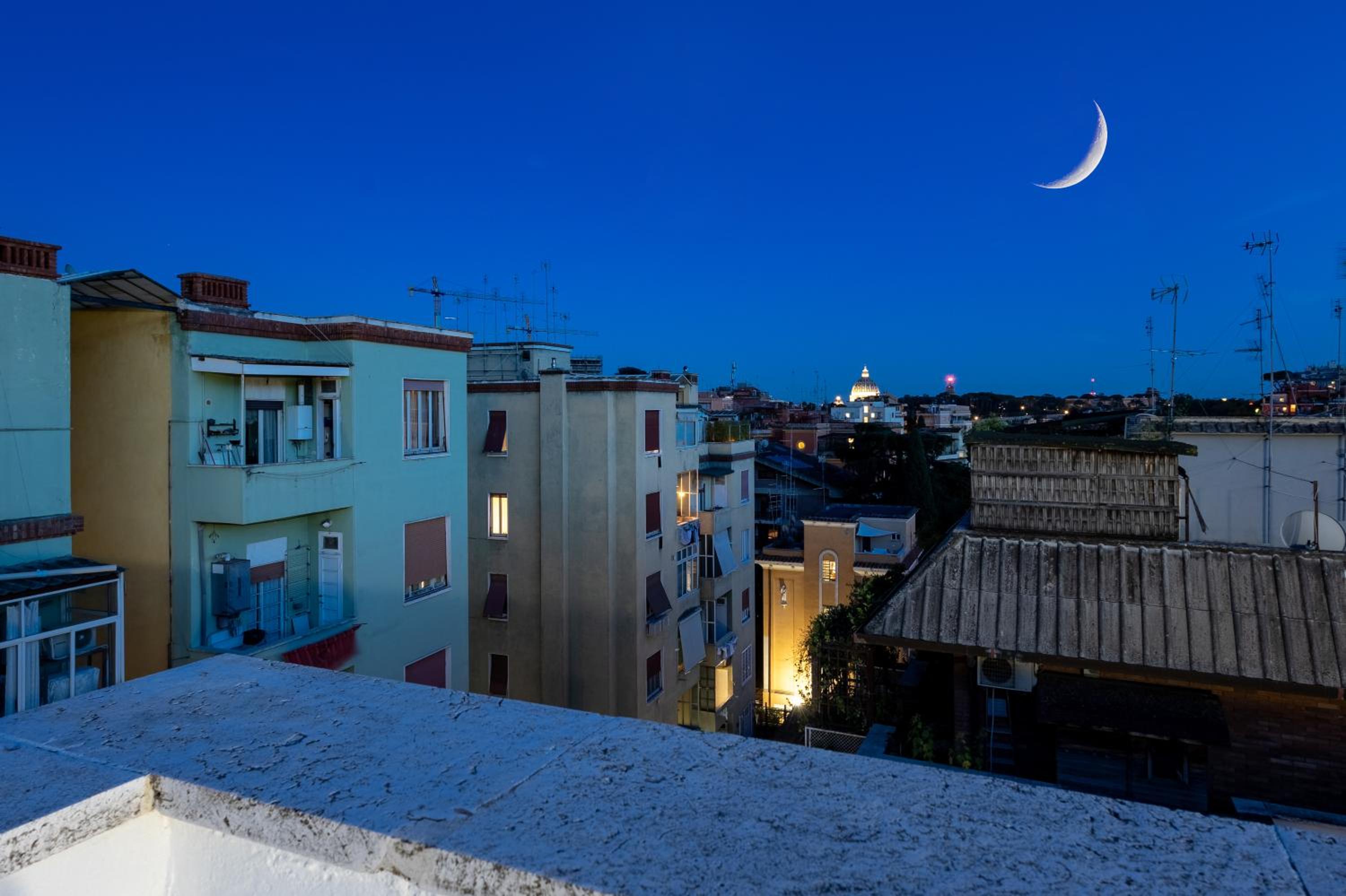 Luise Charming Terrace Vatican View
