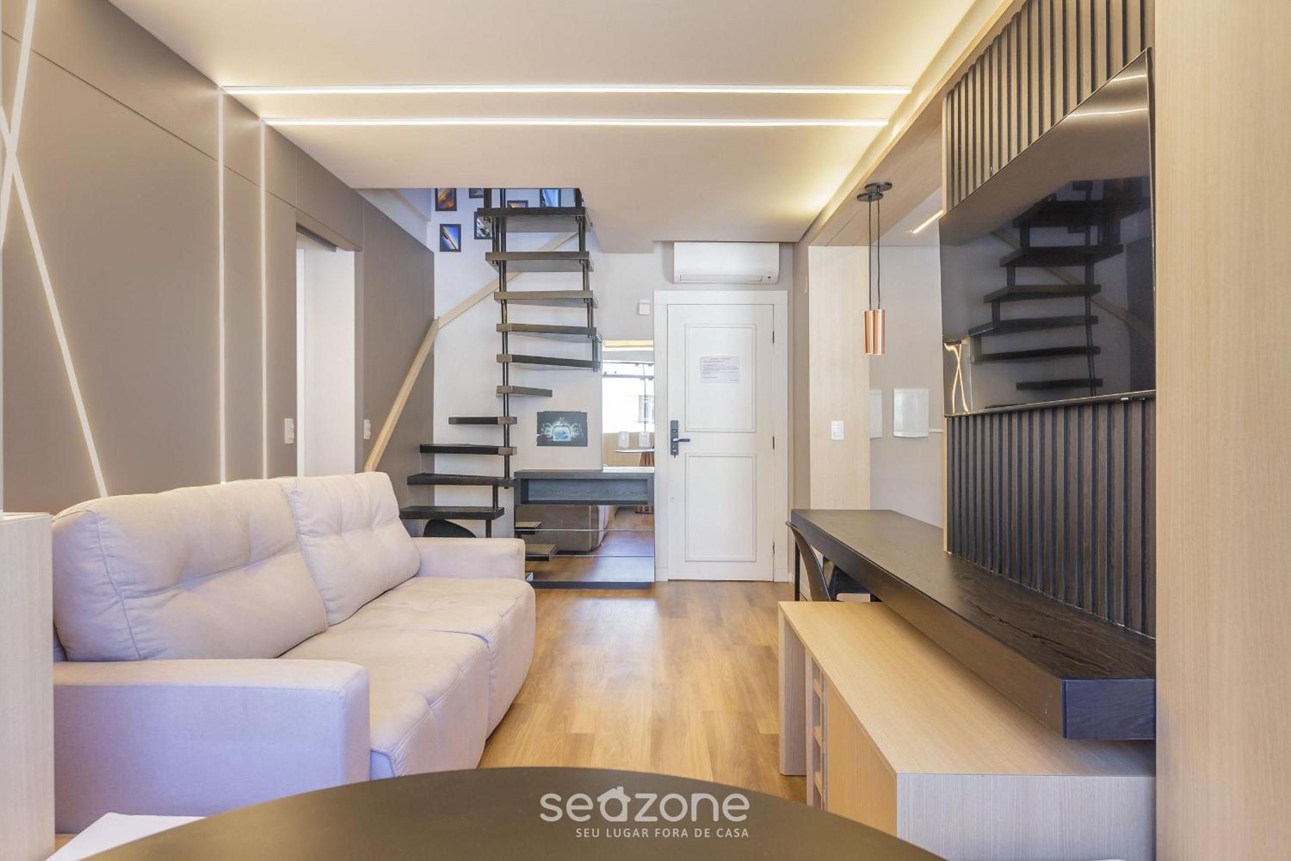 House with Jacuzzi, just 10min from the sea OSH