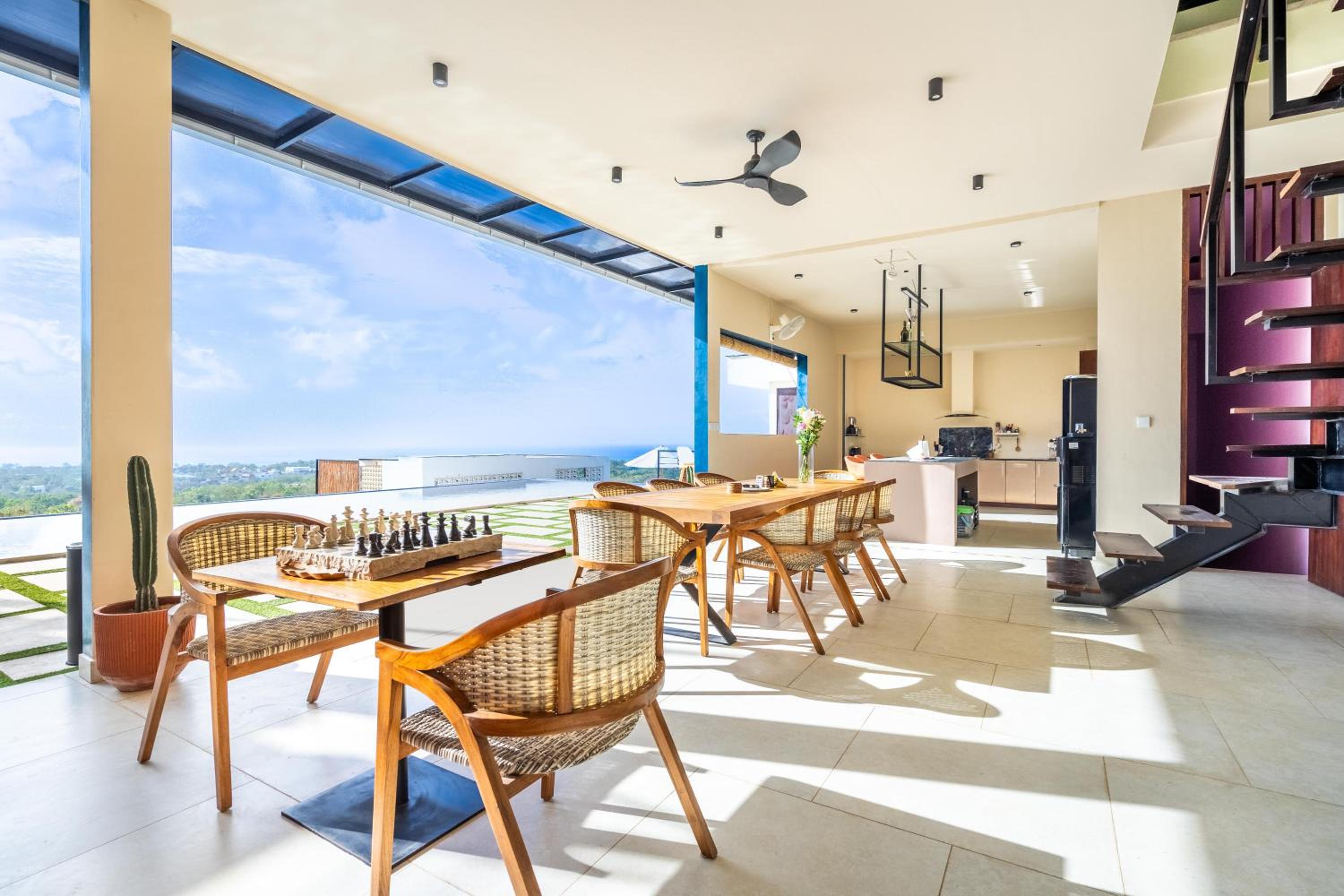 Jiya Villa Uluwatu - Panoramic Terraces with Stunning Views, Luxury Service and Entertainment