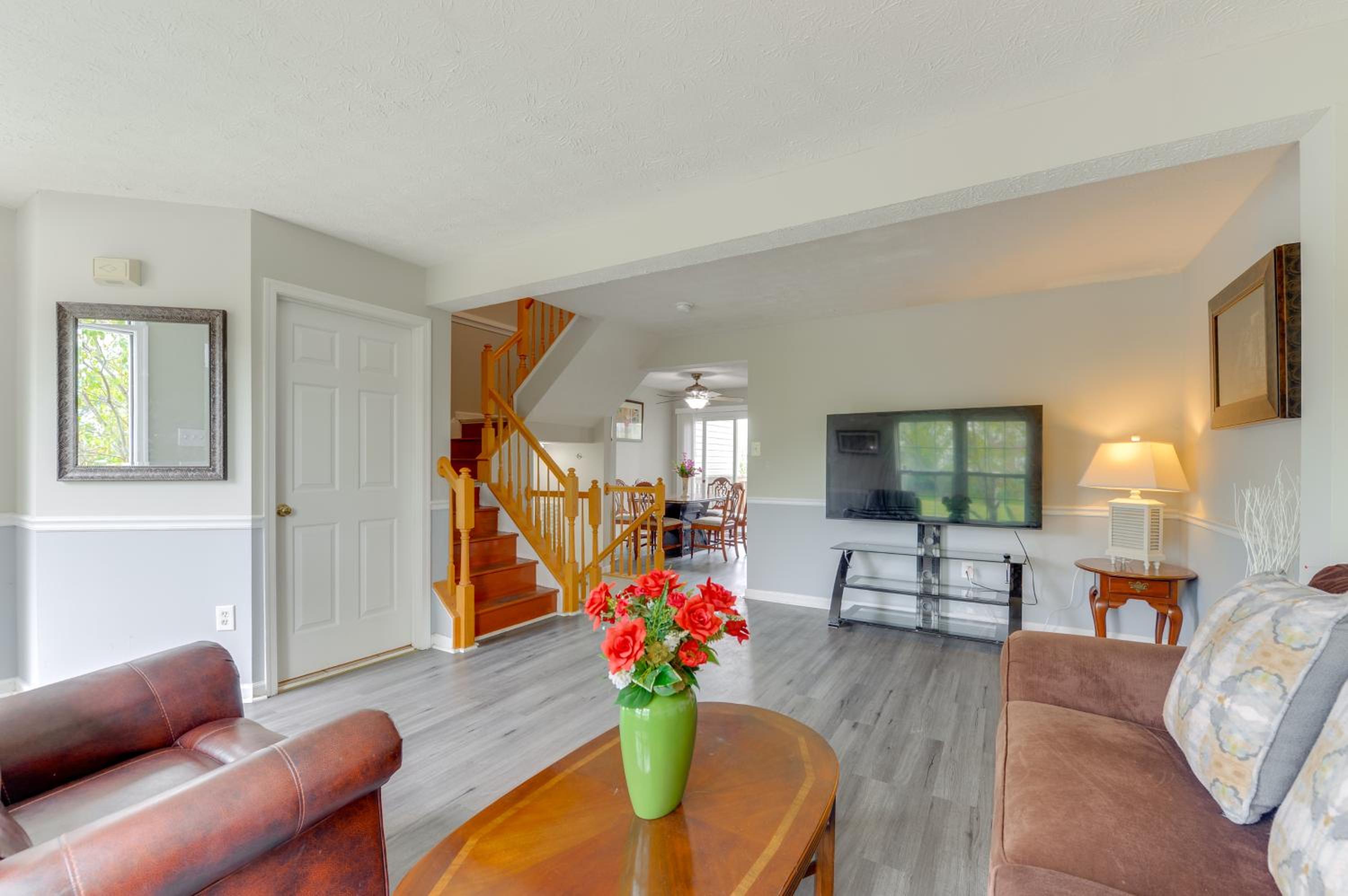 Close to Hospital and White Marsh! Rosedale Townhome