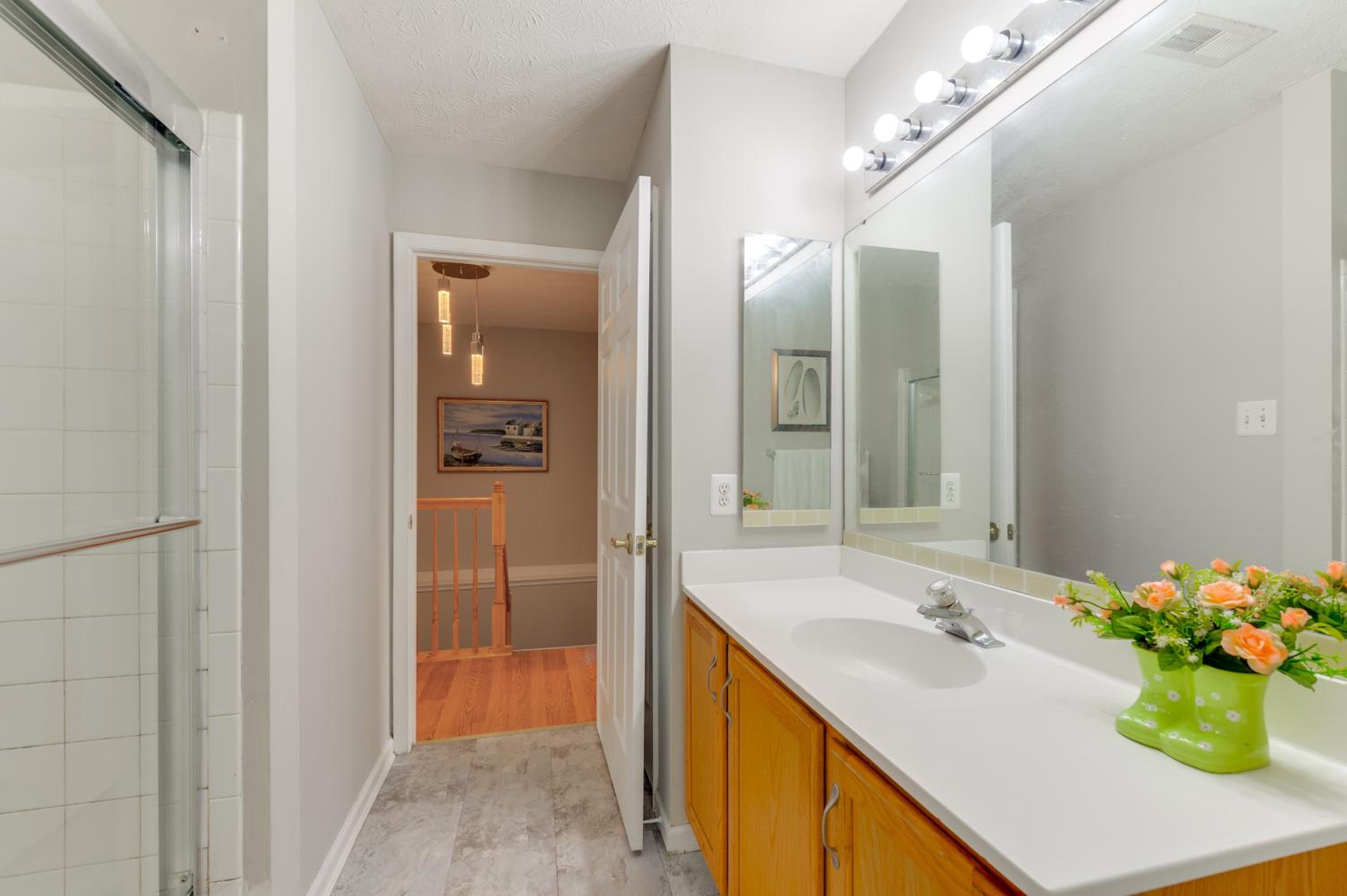 Close to Hospital and White Marsh! Rosedale Townhome