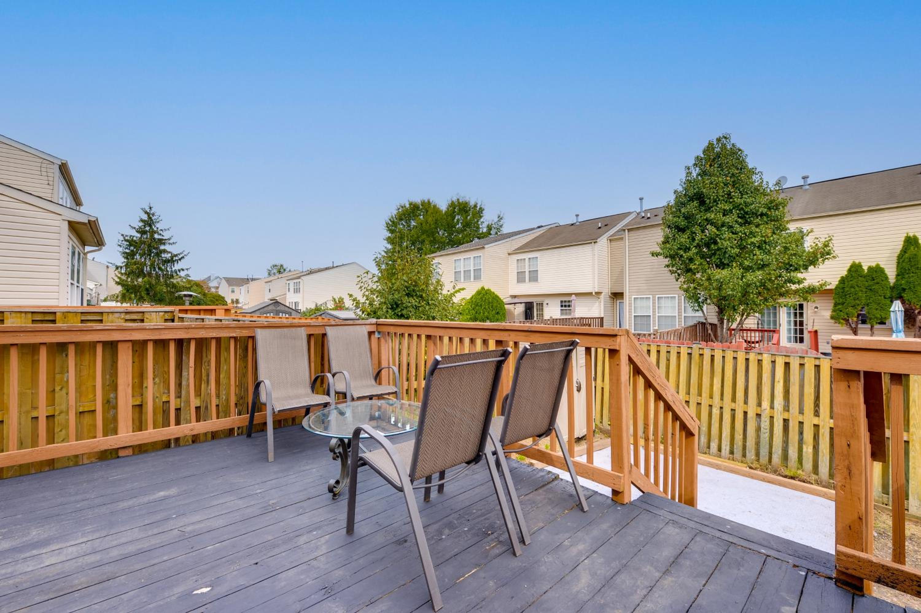 Close to Hospital and White Marsh! Rosedale Townhome