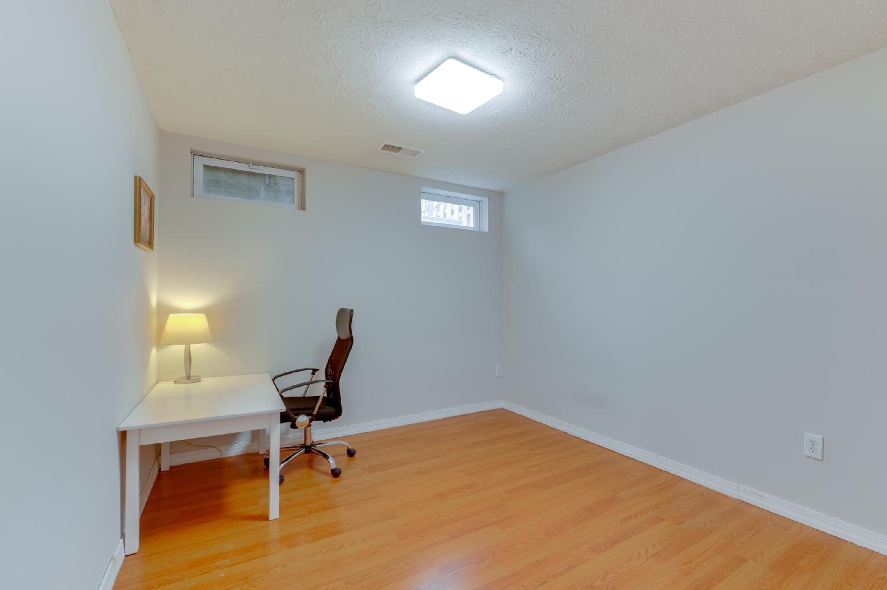 Close to Hospital and White Marsh! Rosedale Townhome