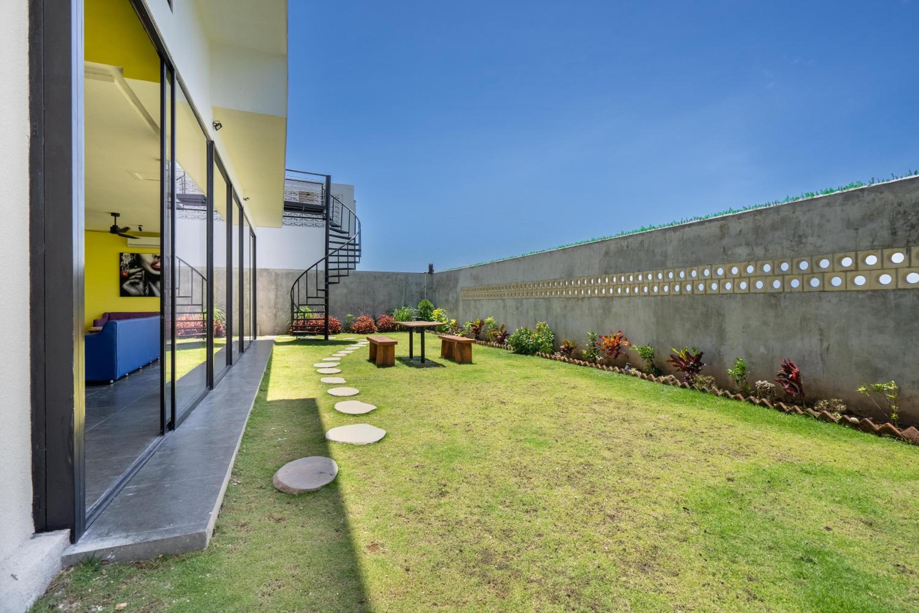Jiya Villa Uluwatu - Panoramic Terraces with Stunning Views, Luxury Service and Entertainment