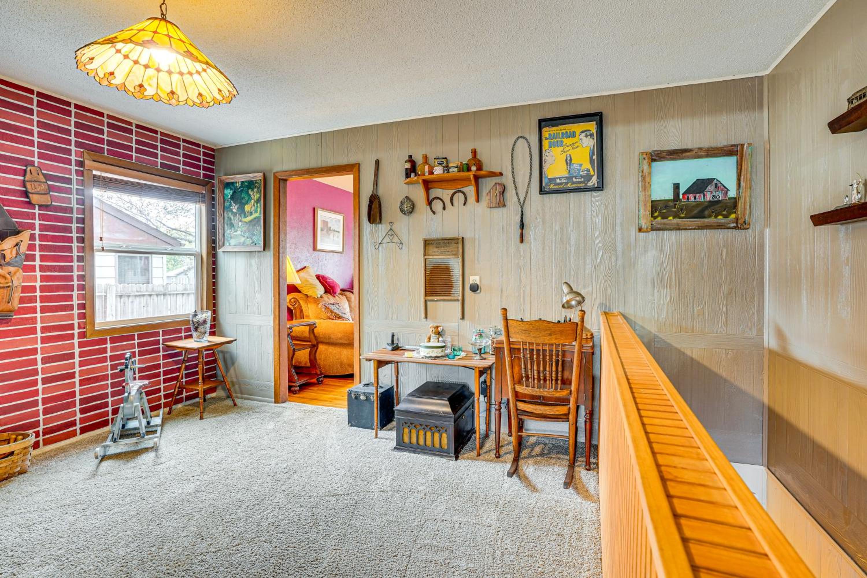 Walk to Parks and Greenway Sioux Falls Getaway!