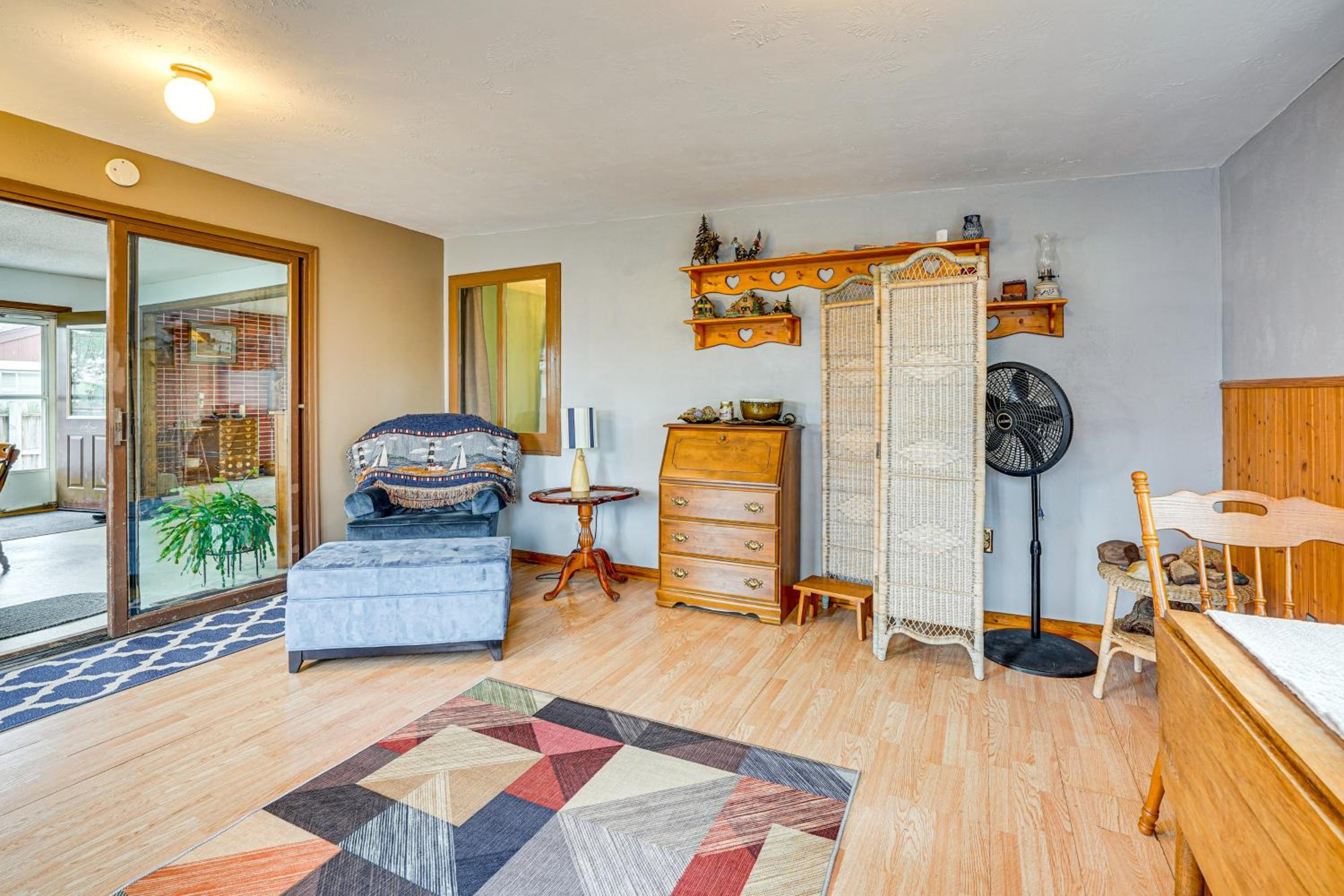 Walk to Parks and Greenway Sioux Falls Getaway!