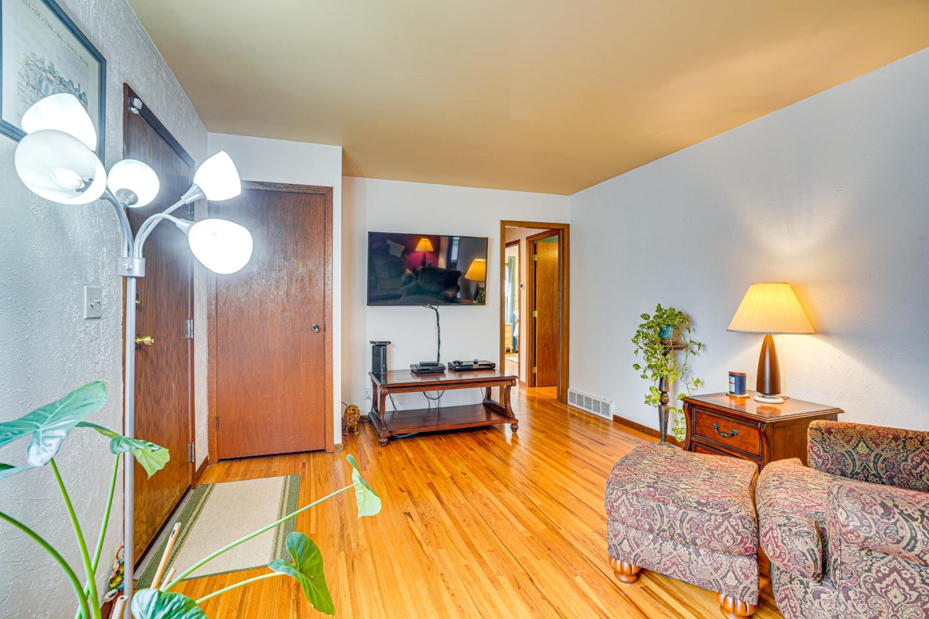 Walk to Parks and Greenway Sioux Falls Getaway!