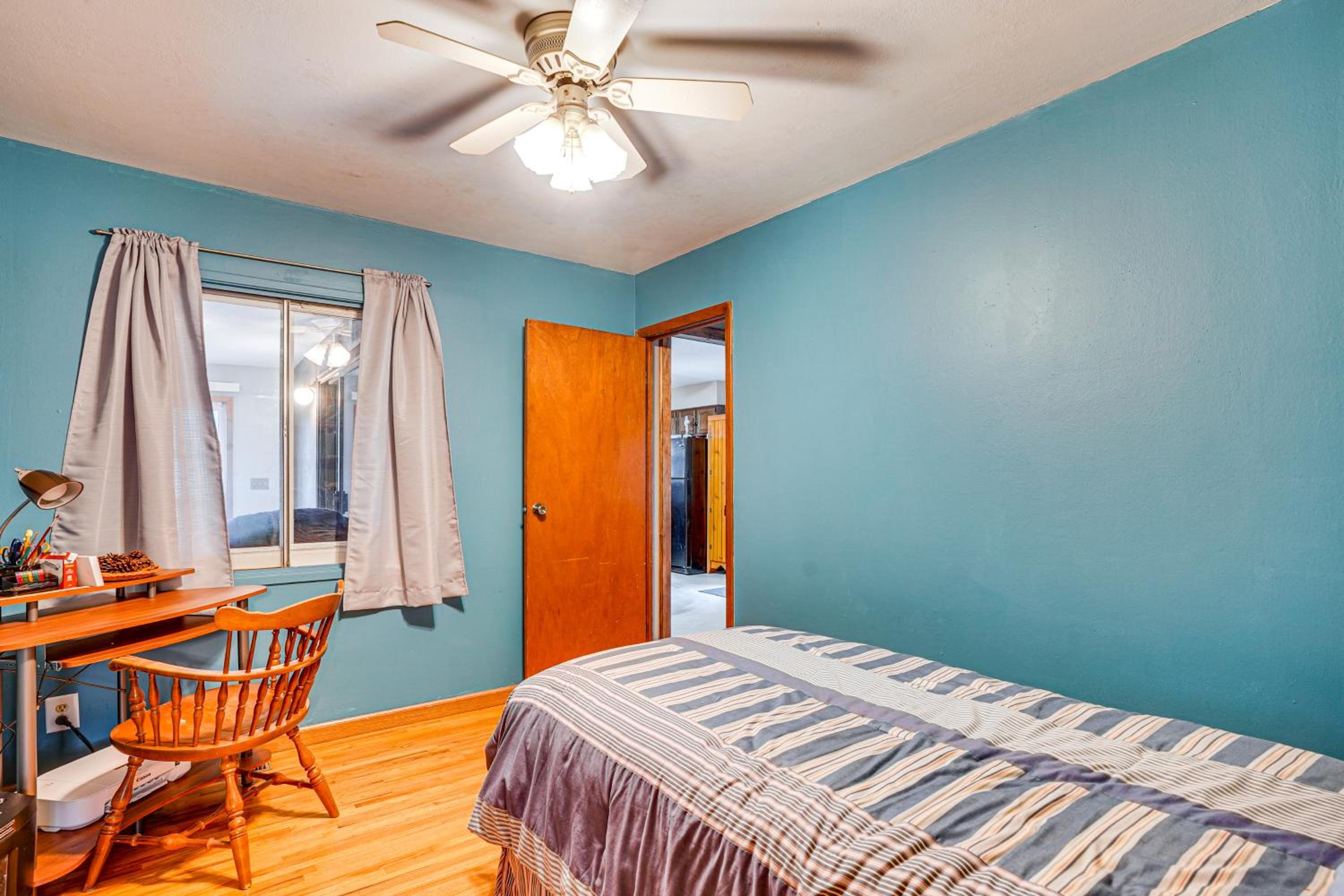 Walk to Parks and Greenway Sioux Falls Getaway!