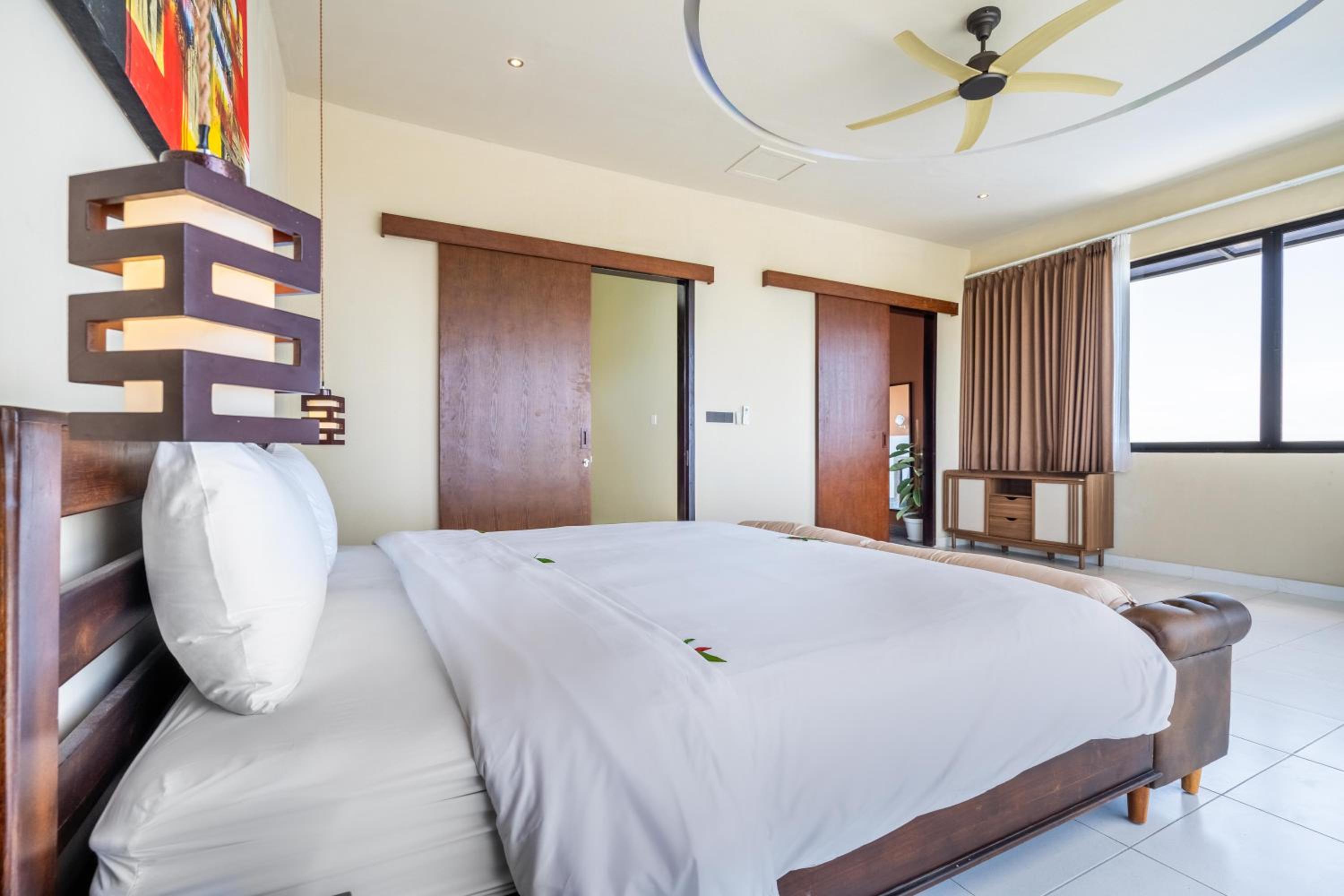 Jiya Villa Uluwatu - Panoramic Terraces with Stunning Views, Luxury Service and Entertainment