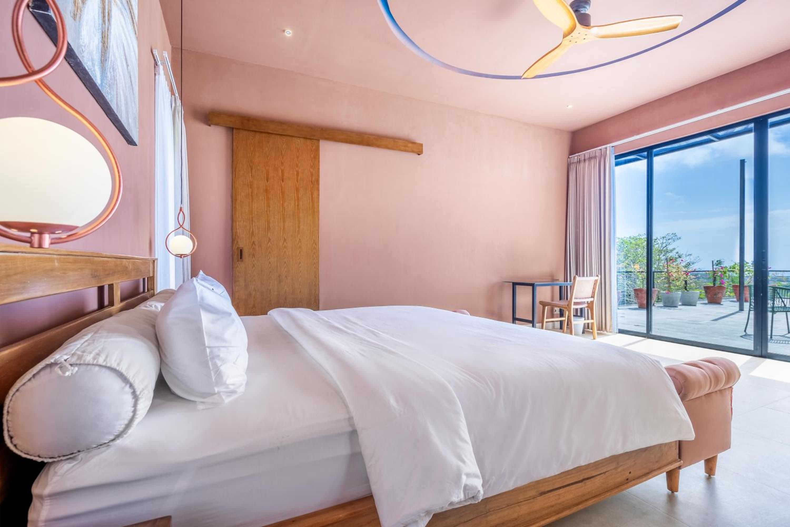 Jiya Villa Uluwatu - Panoramic Terraces with Stunning Views, Luxury Service and Entertainment