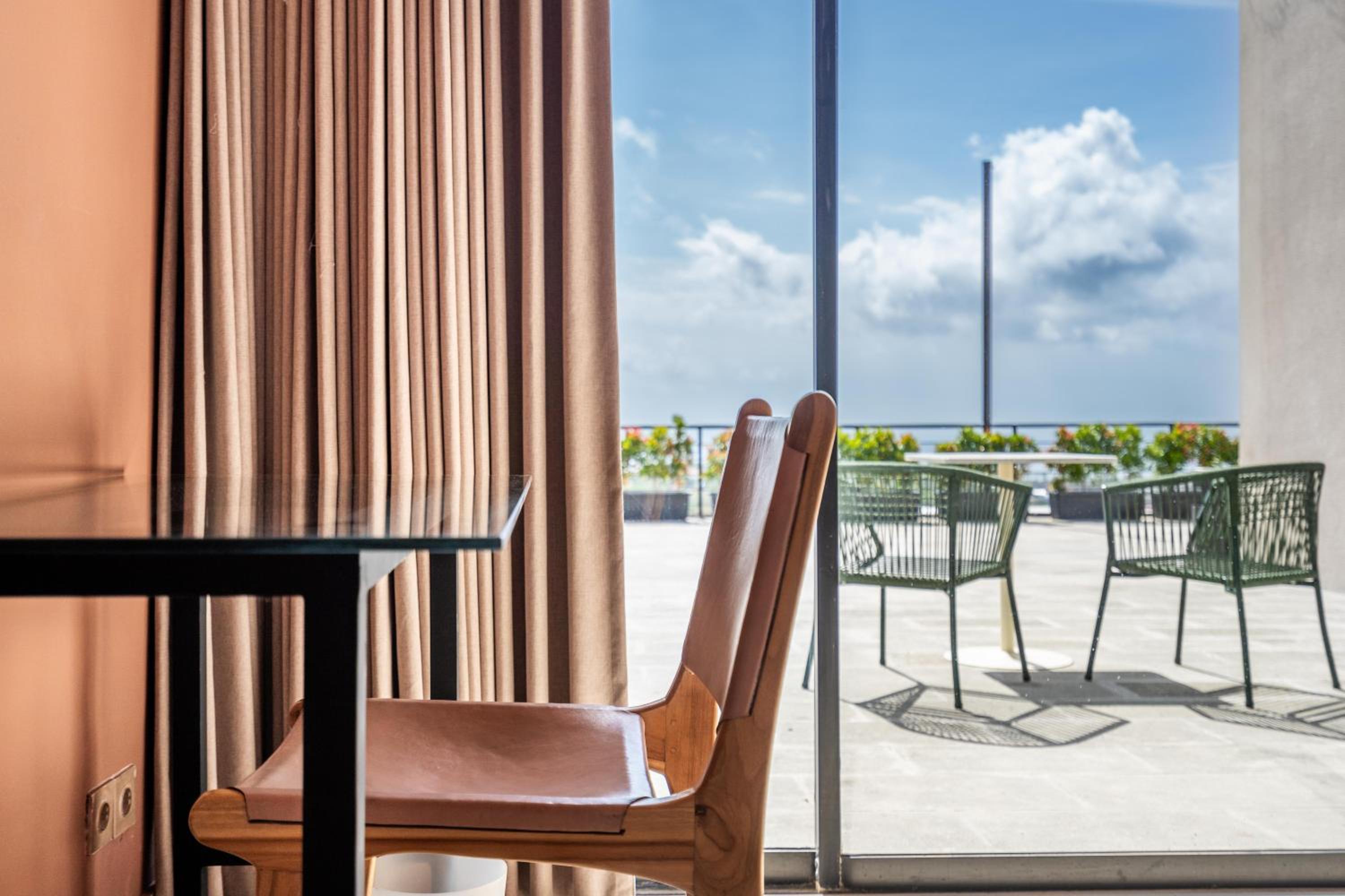 Jiya Villa Uluwatu - Panoramic Terraces with Stunning Views, Luxury Service and Entertainment