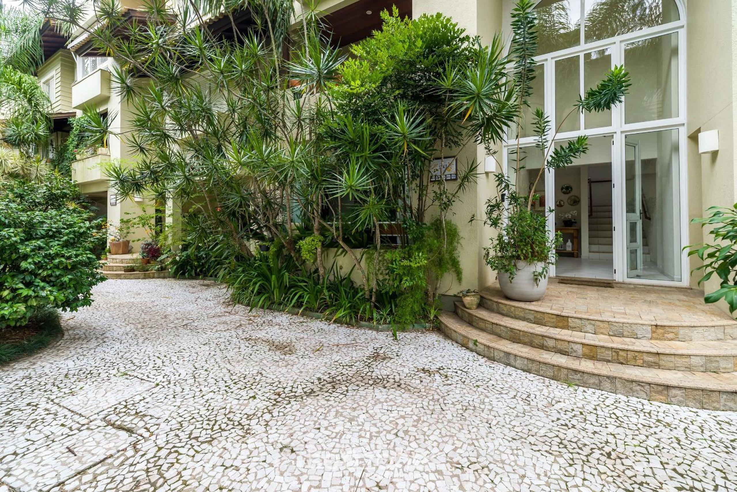 Apartments 450m from Lagoa da Conceição - CRM