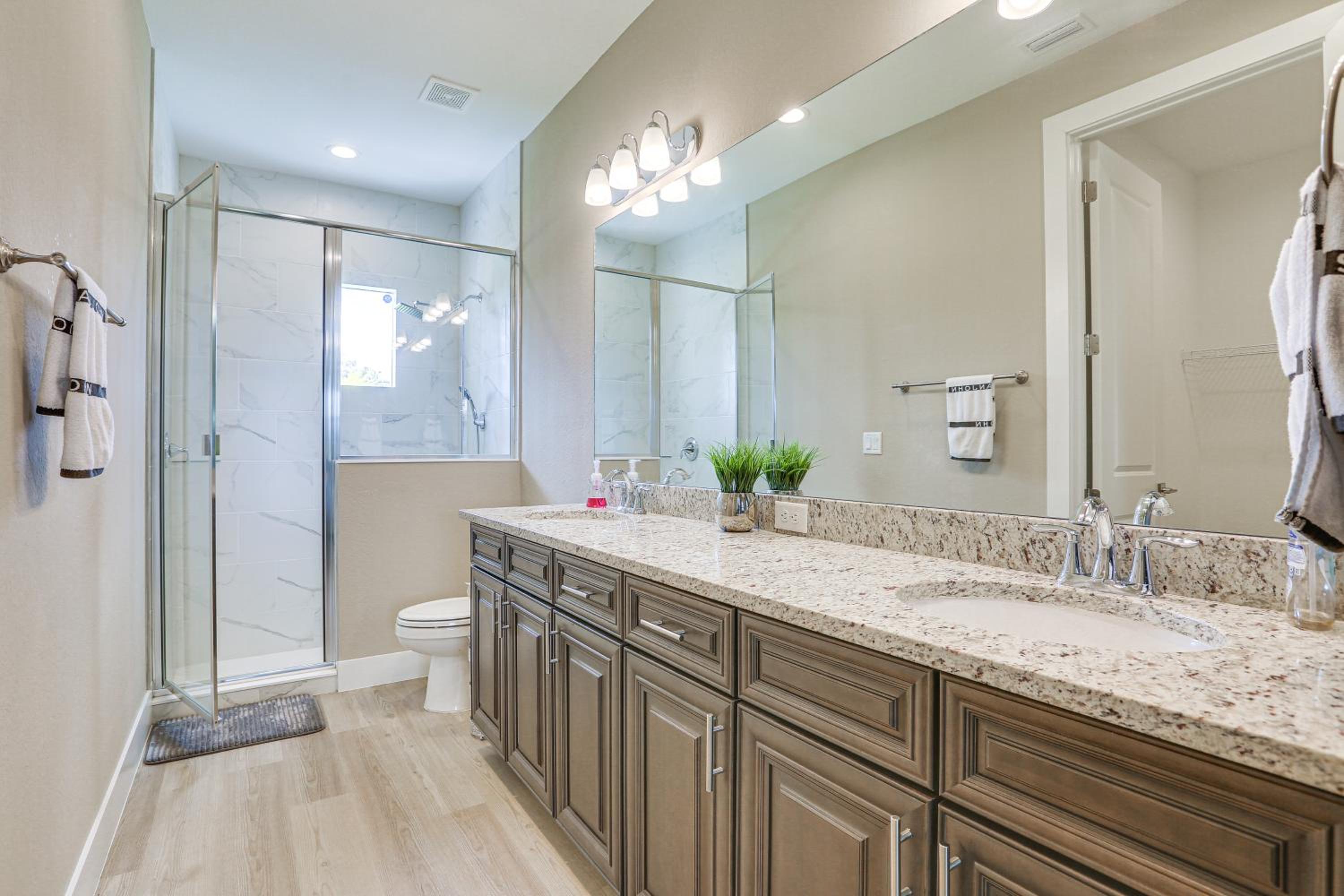 Quiet Naples Escape with Patio by Golfing and Parks