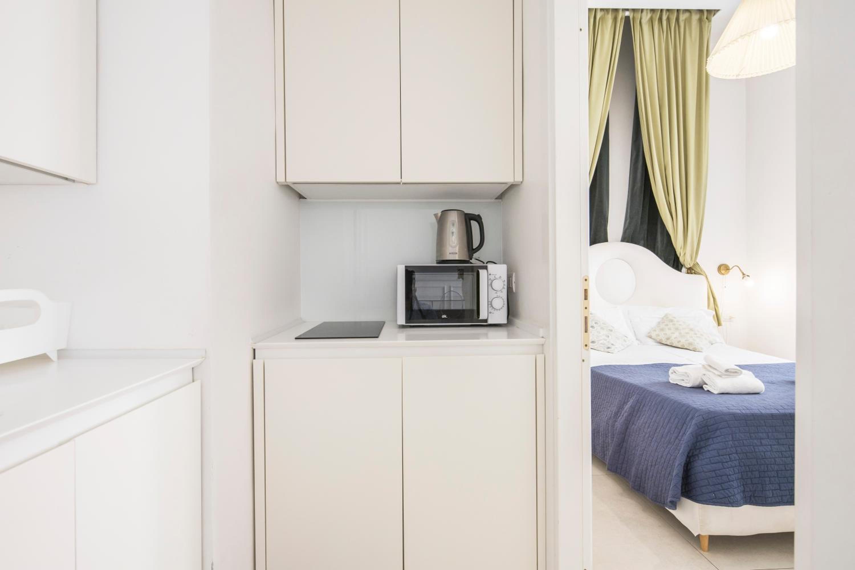 Relais Luxury Retreat - Seafront Apartments