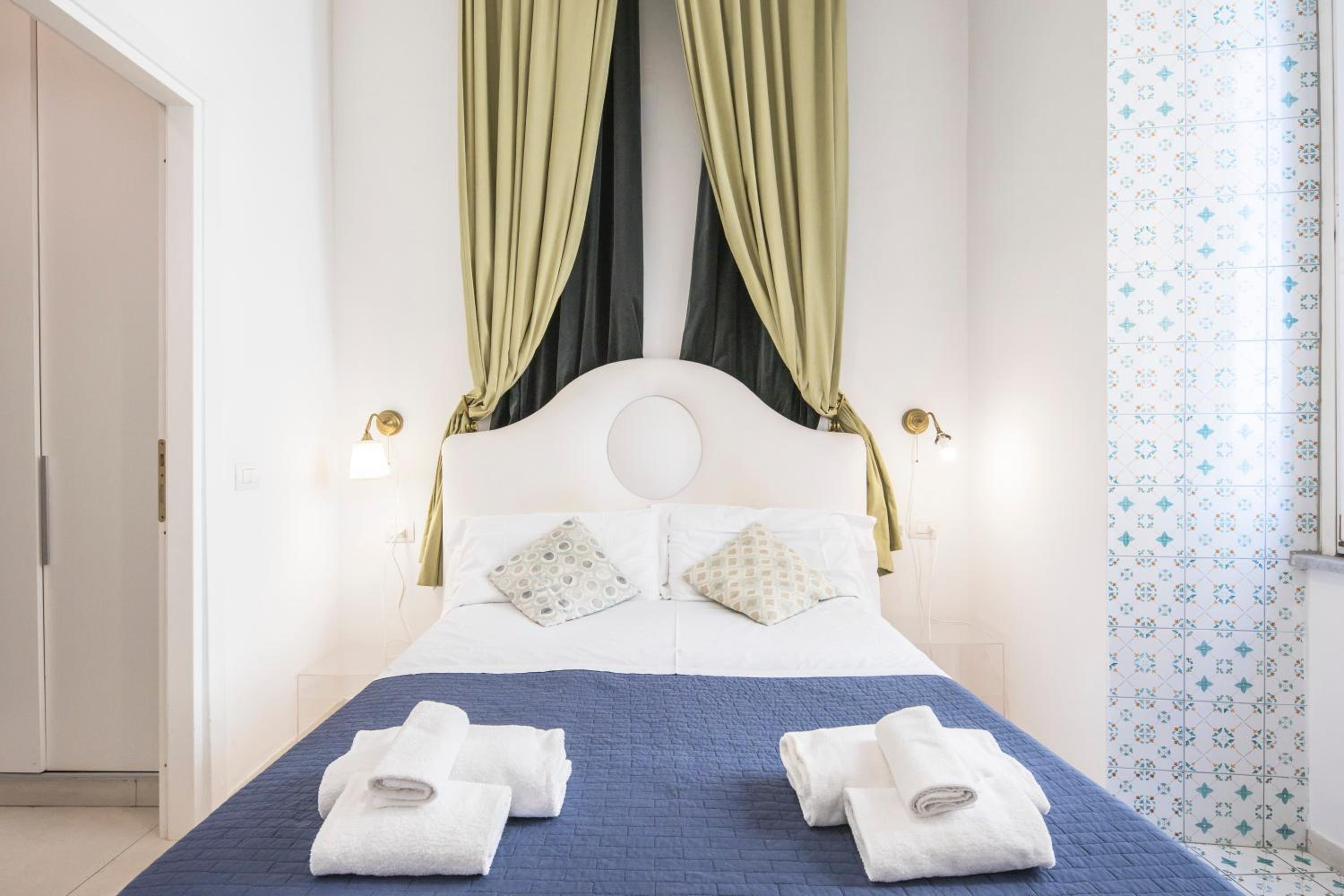 Relais Luxury Retreat - Seafront Apartments