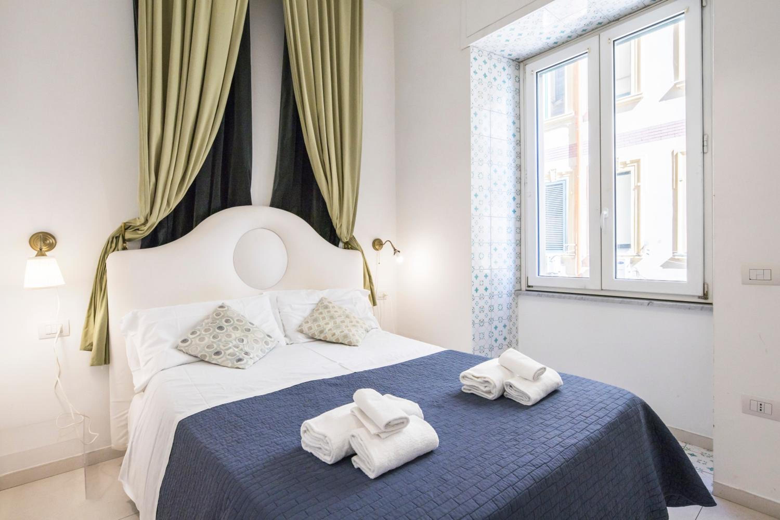 Relais Luxury Retreat - Seafront Apartments
