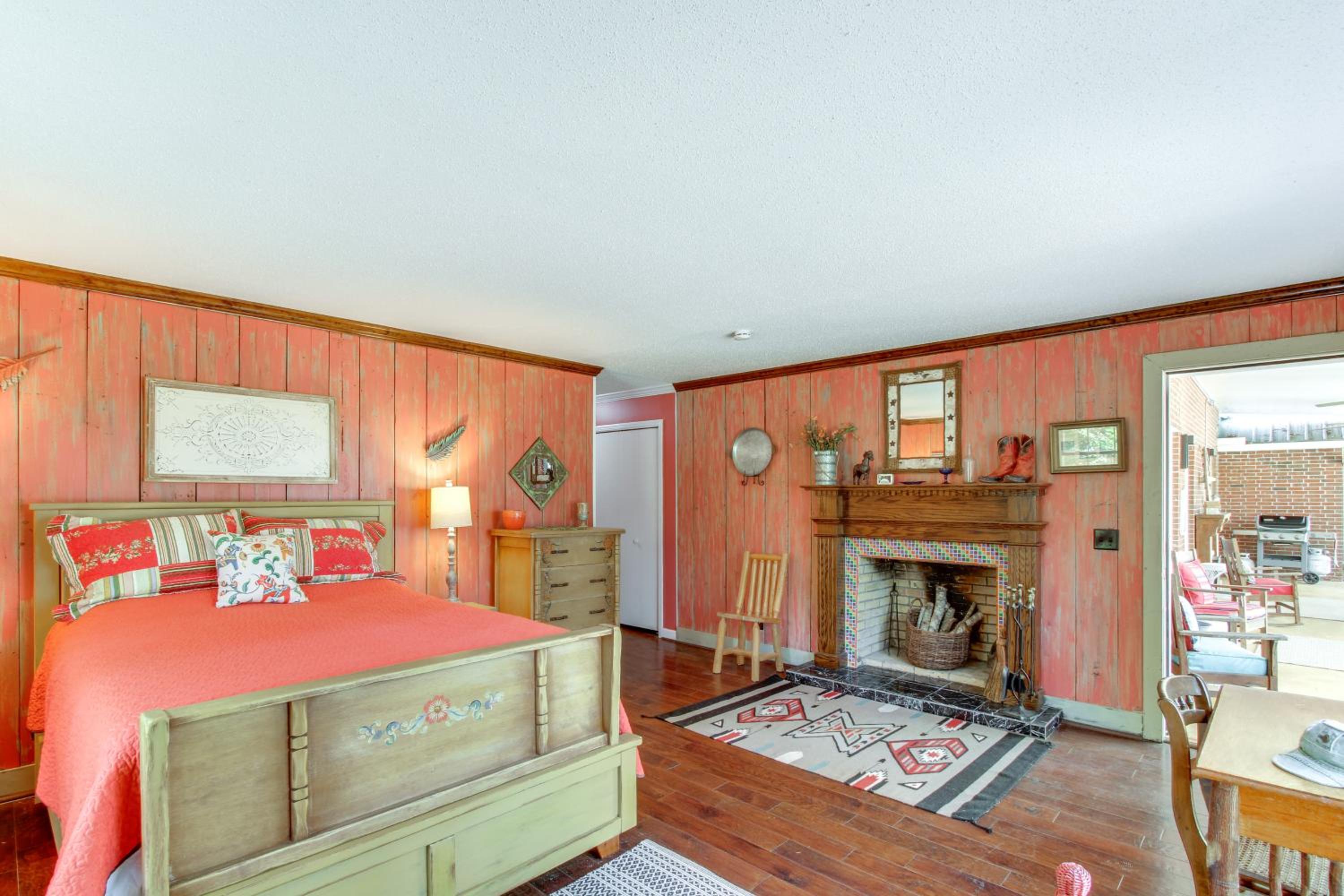 Tranquil Countryside Estate in Ashford