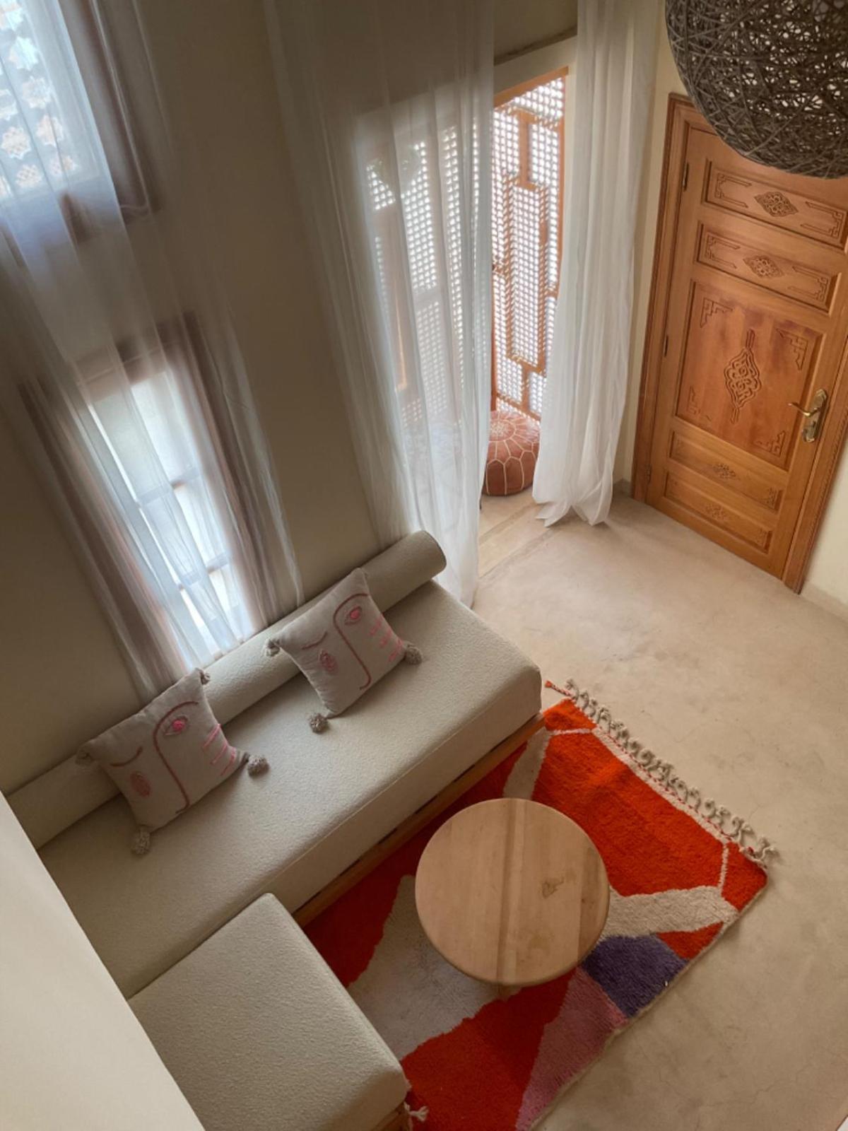 Riad Al Muhandiz Peaceful Duplex Suites near Jemaa El Fna