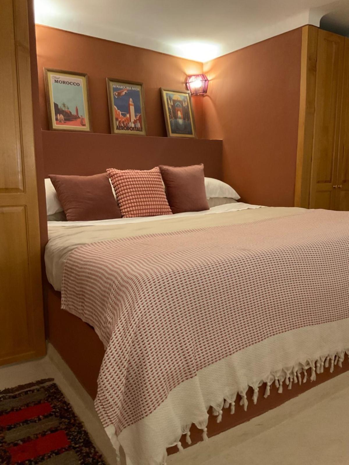 Riad Al Muhandiz Peaceful Duplex Suites near Jemaa El Fna