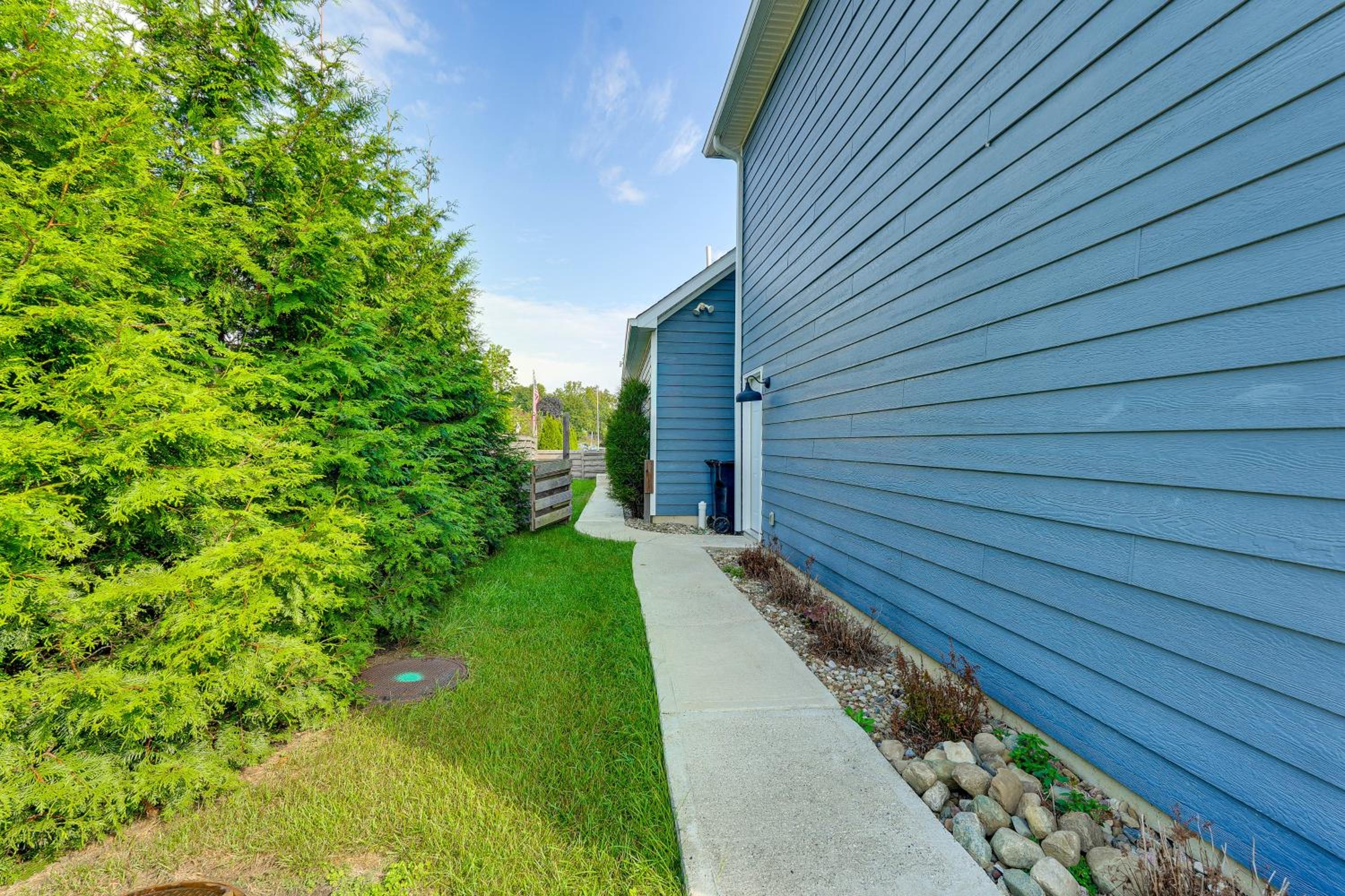 Sleek Getaway on Lake Wawasee with Private Dock!