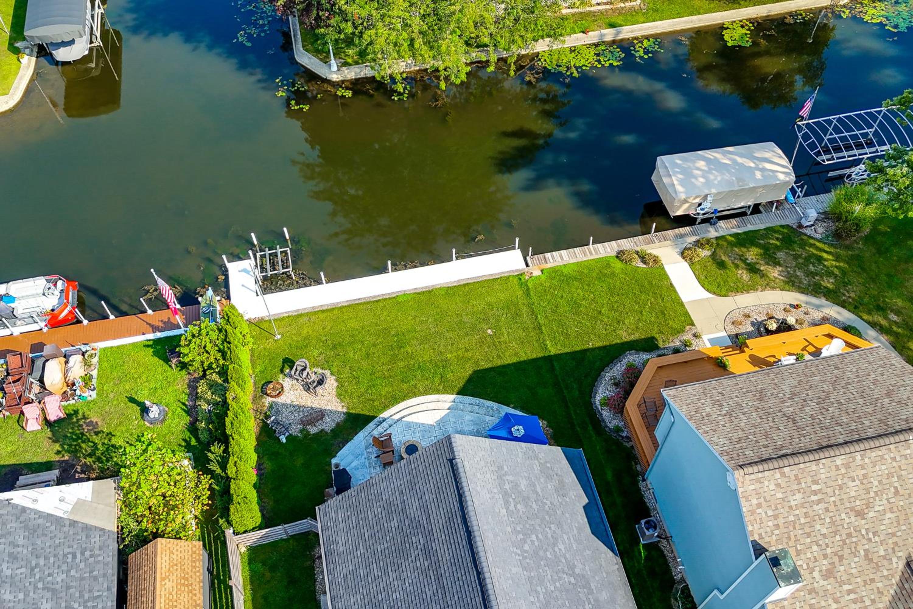 Sleek Getaway on Lake Wawasee with Private Dock!