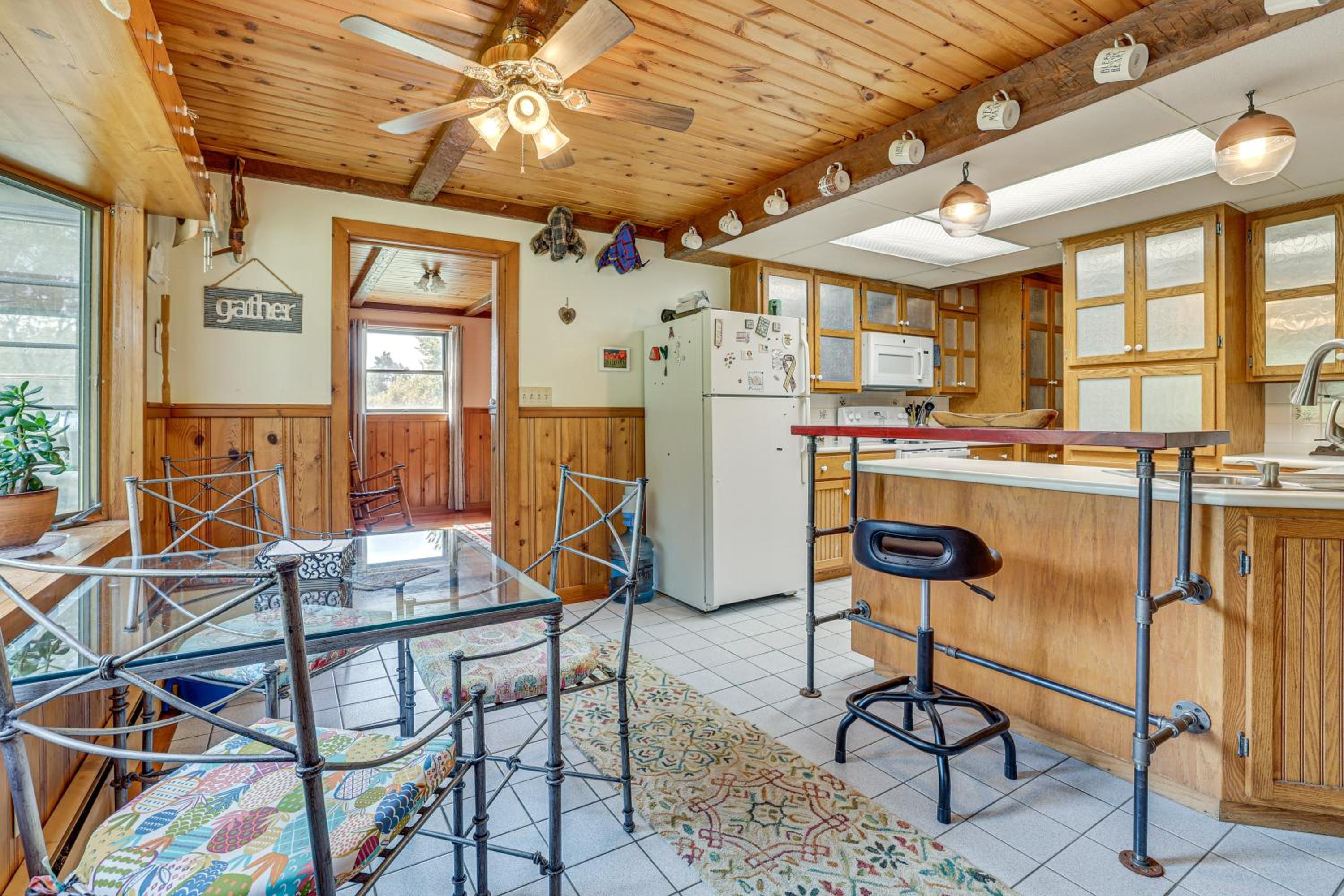 Near Mississippi River! Countryside Family Retreat