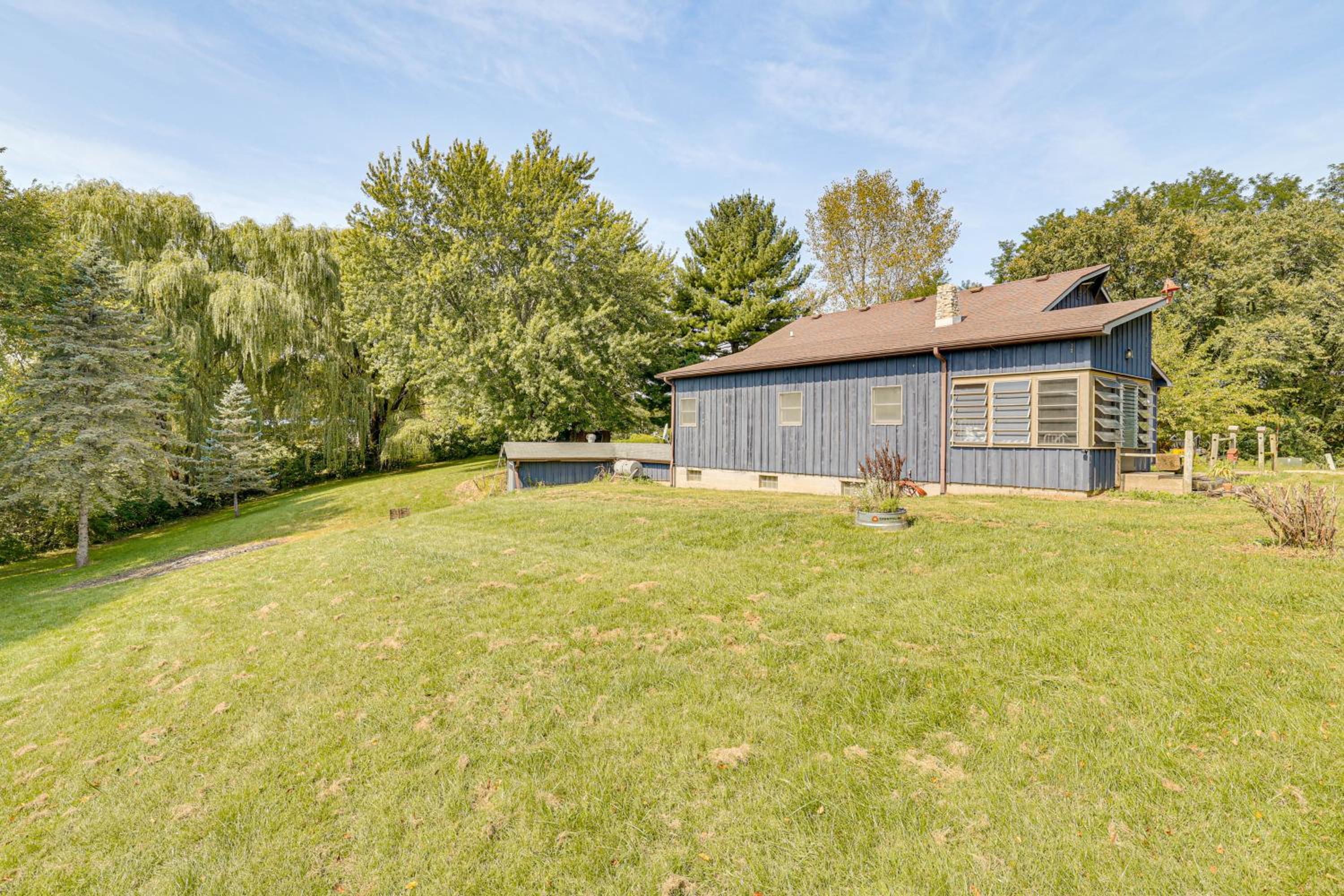 Near Mississippi River! Countryside Family Retreat