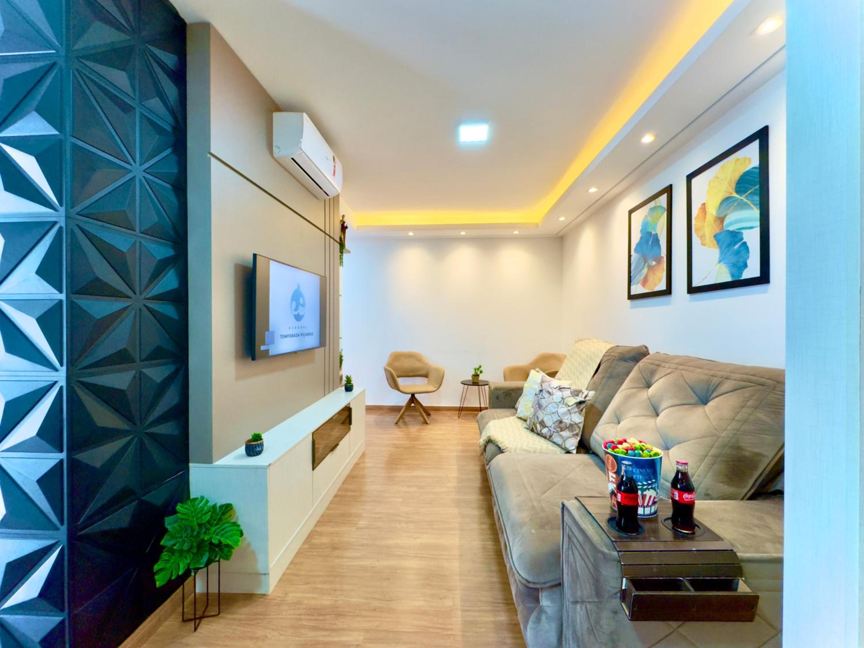 Apto em Condominio Frente Mar com Piscinas Spa Sala de Jogos Quadra de Futebol e Espaco Kids Ideal para Familias
