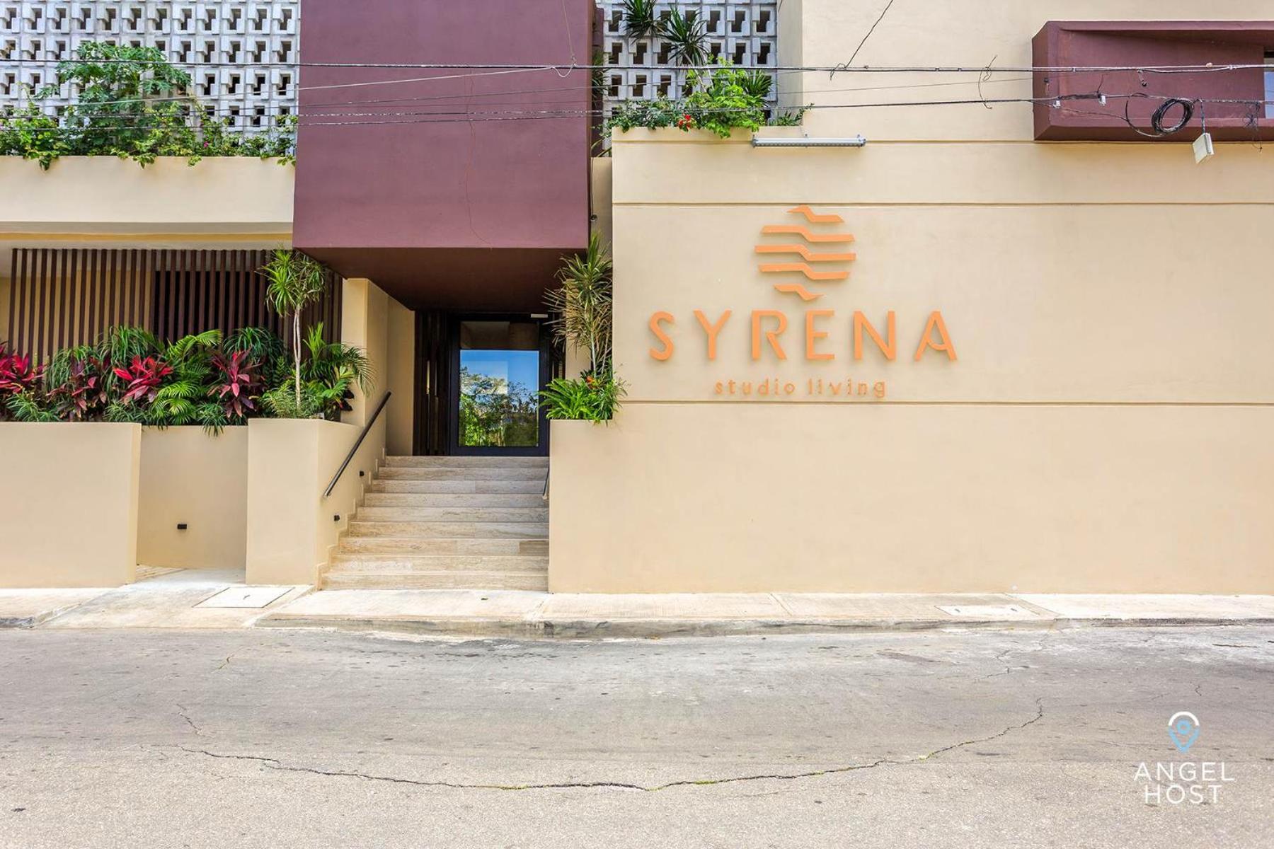 Chic Studio with Roof Pool & Gym Near 5th & Beach