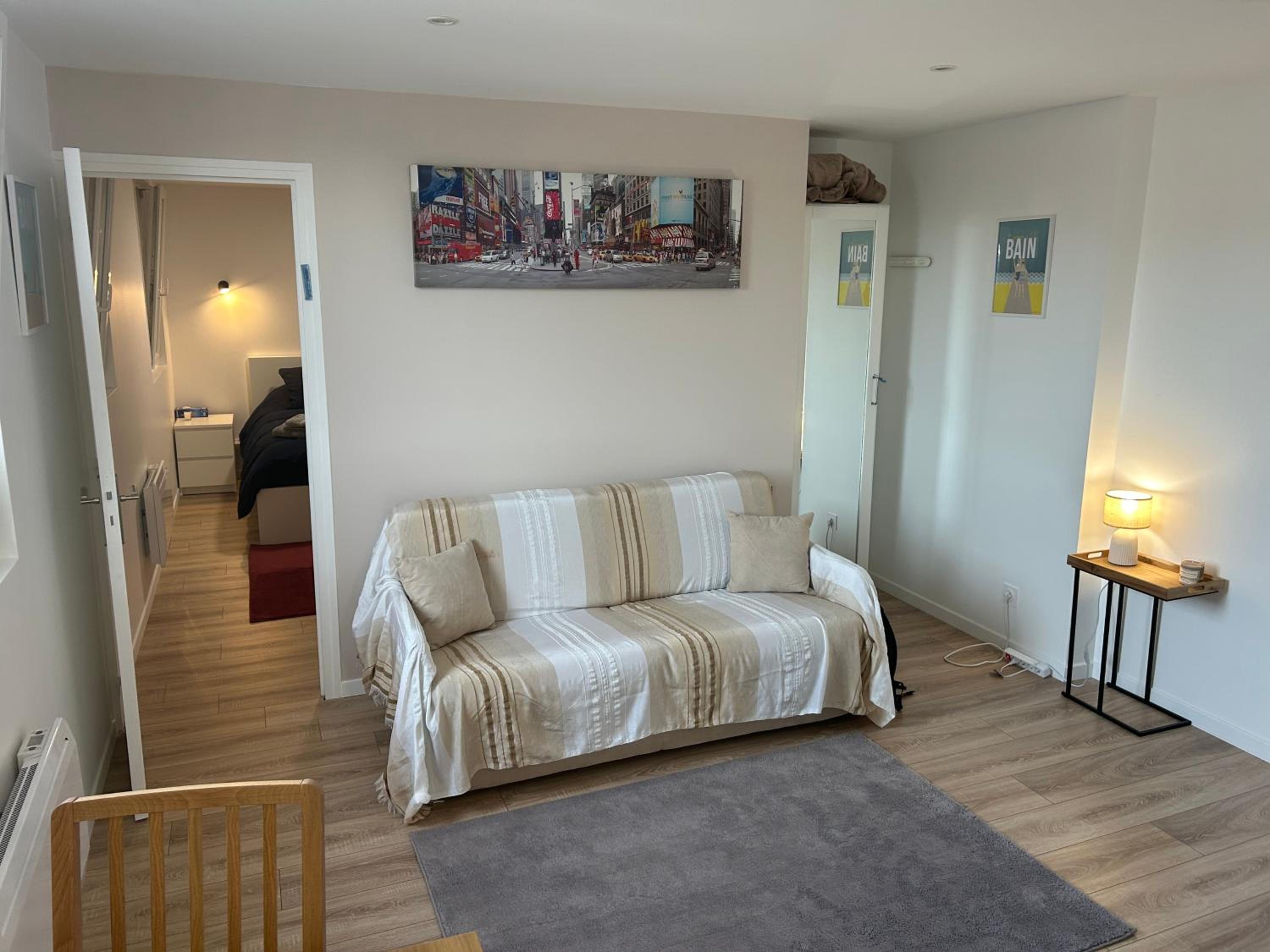 Place Morny, 2 rooms brand new, up to 4 guests