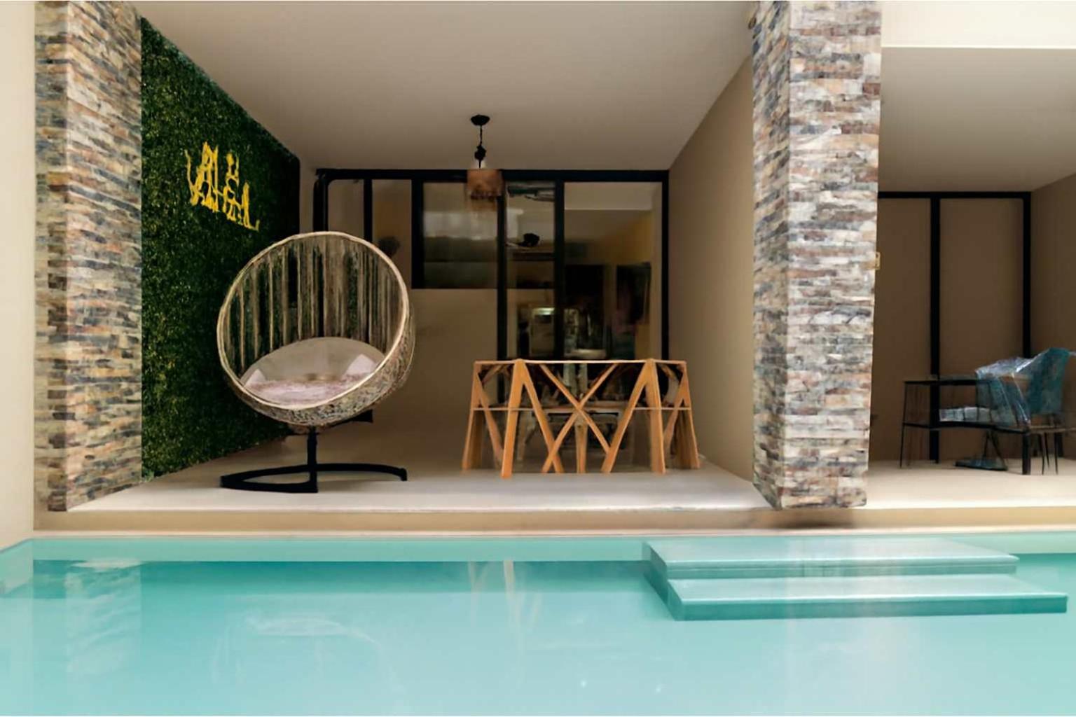 Chic Studio with Roof Pool & Gym Near 5th & Beach