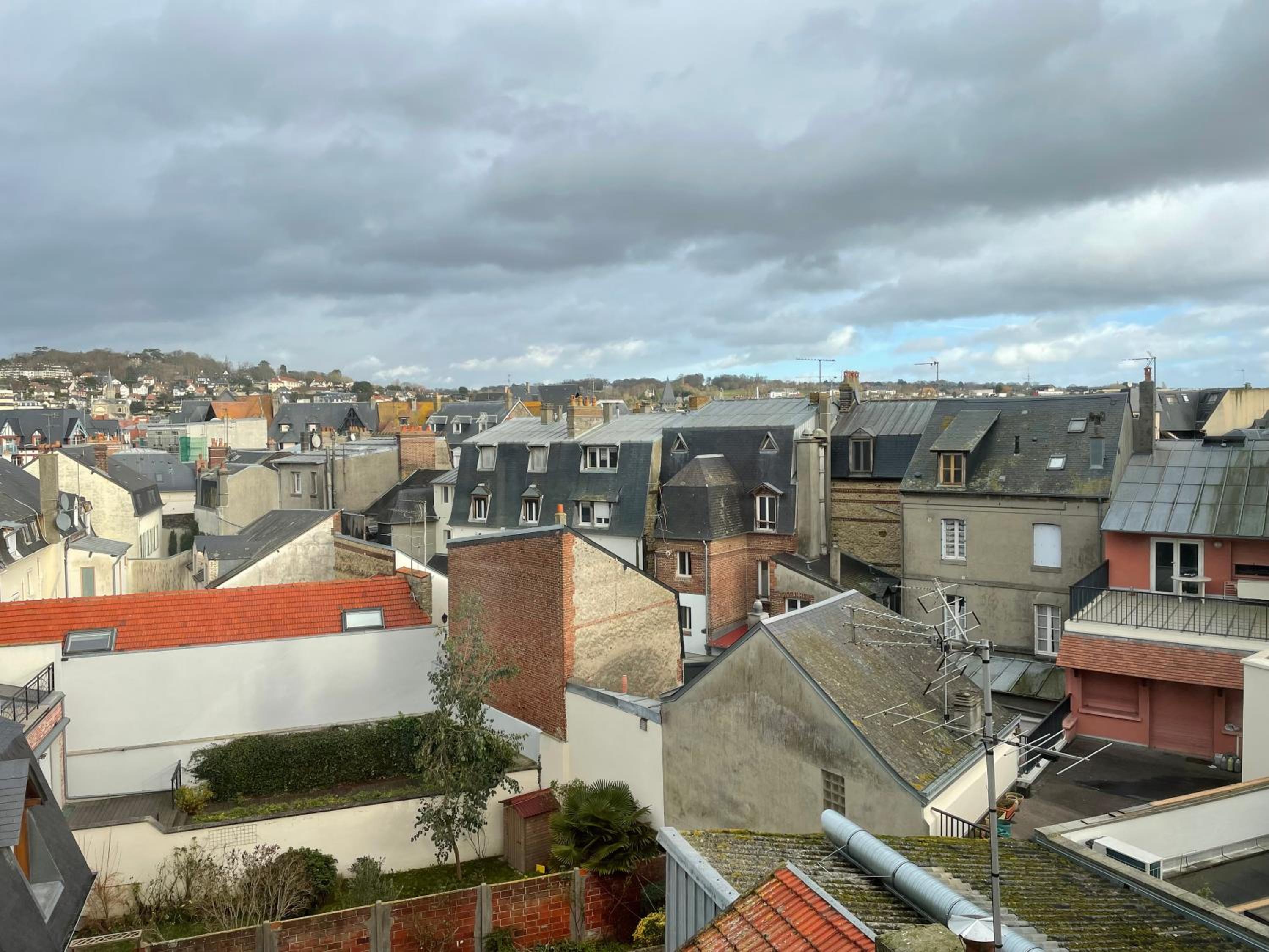 Place Morny, 2 rooms brand new, up to 4 guests