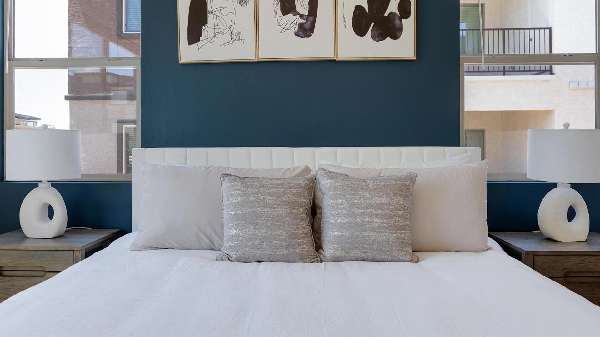 Landing Chic 1BD Pool