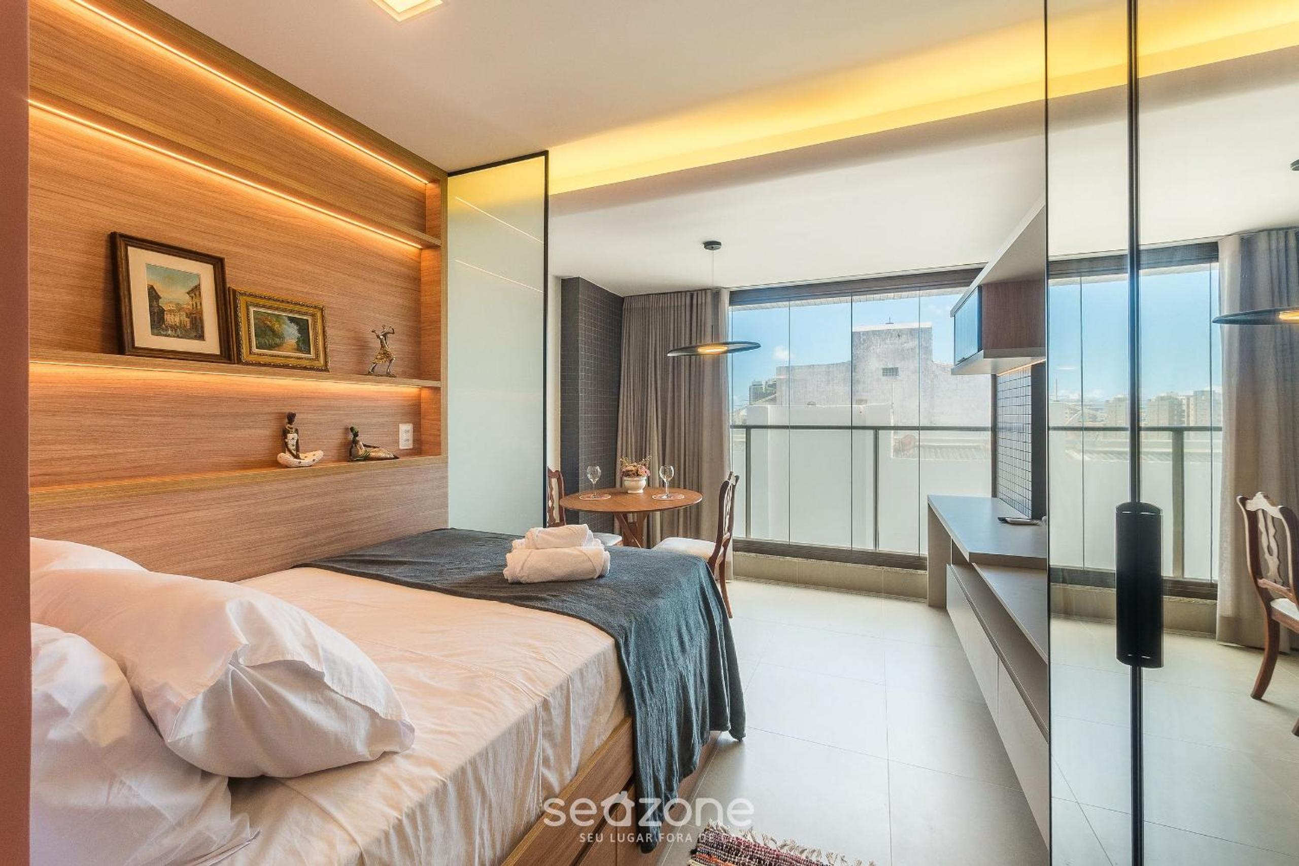 Apartments in a building with a pool 800m from the beach in Salvador - EDF