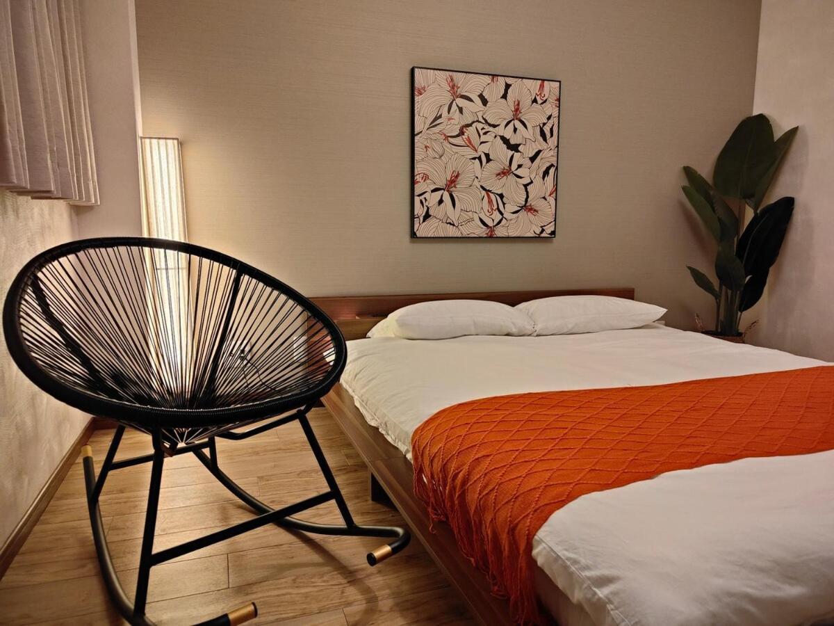 Luna Luxury 4BR Family Villa with Parking - 2 mins from Osaka-ko Station, near EXPO, USJ, Kaiyukan