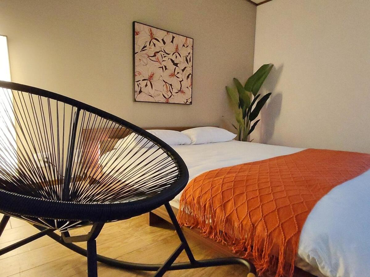 Luna Luxury 4BR Family Villa with Parking - 2 mins from Osaka-ko Station, near EXPO, USJ, Kaiyukan