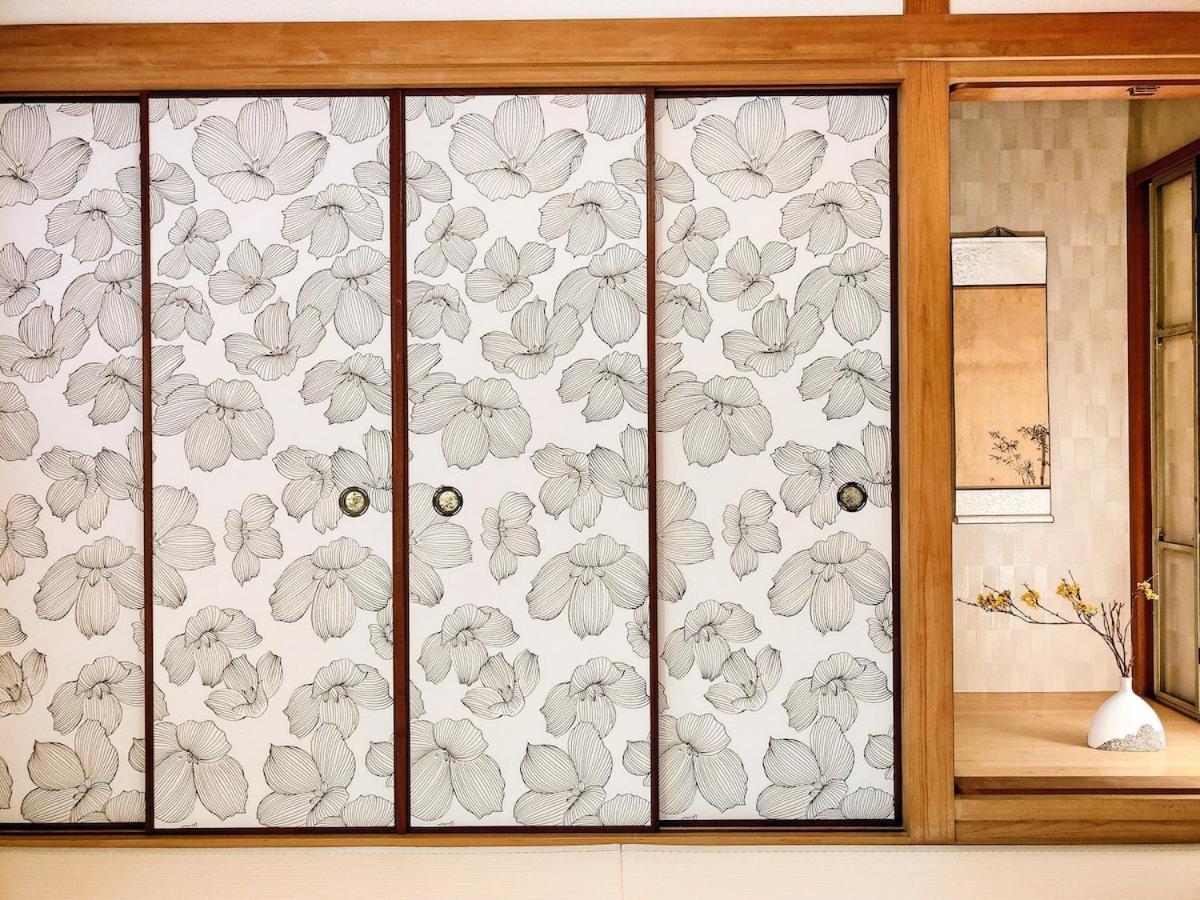 Luna Luxury 4BR Family Villa with Parking - 2 mins from Osaka-ko Station, near EXPO, USJ, Kaiyukan