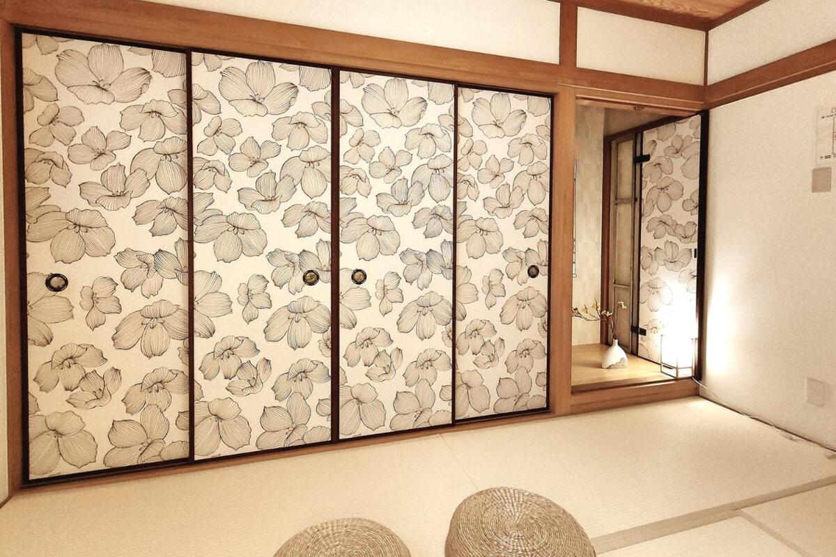 Luna Luxury 4BR Family Villa with Parking - 2 mins from Osaka-ko Station, near EXPO, USJ, Kaiyukan