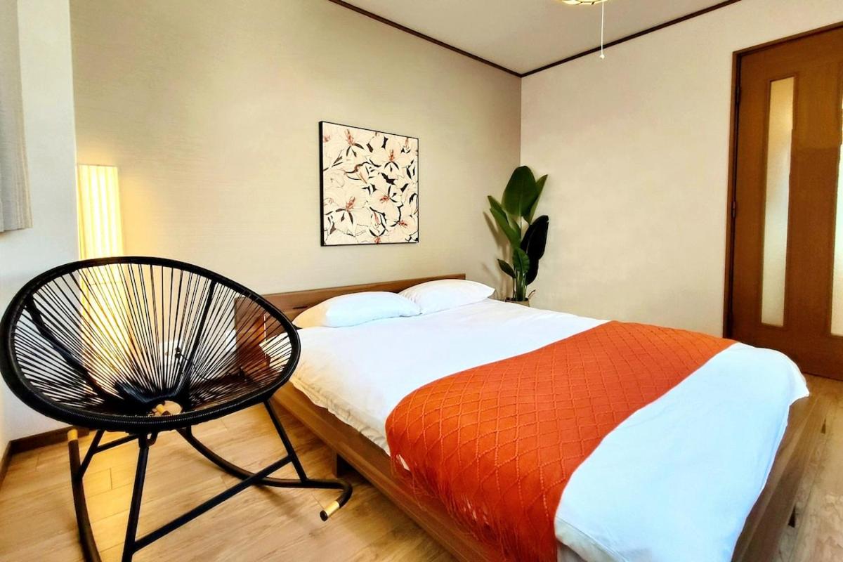 Luna Luxury 4BR Family Villa with Parking - 2 mins from Osaka-ko Station, near EXPO, USJ, Kaiyukan